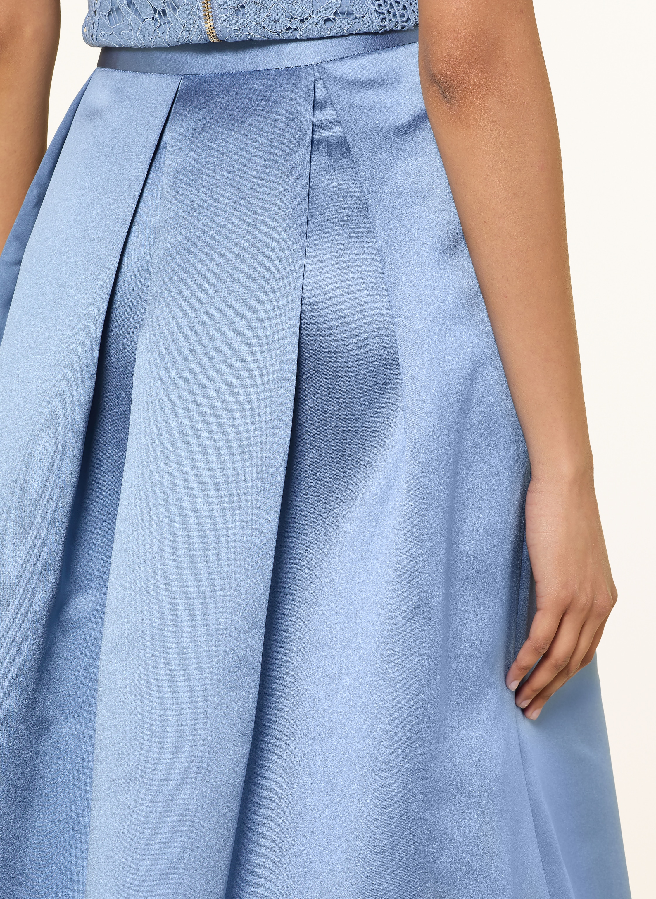 Thumbnail - Apart Satinrock blau