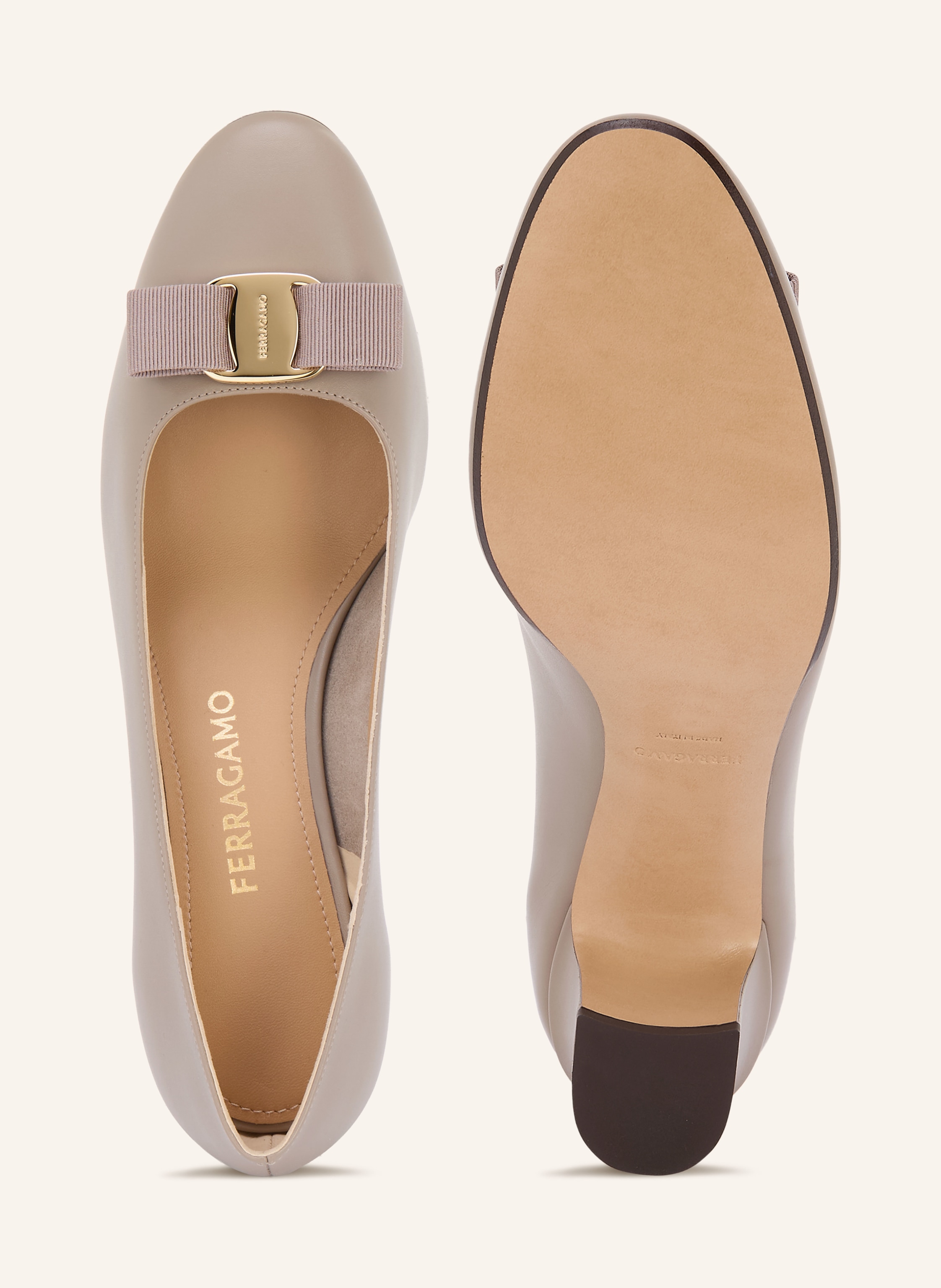 Thumbnail - Ferragamo Pumps Vara beige