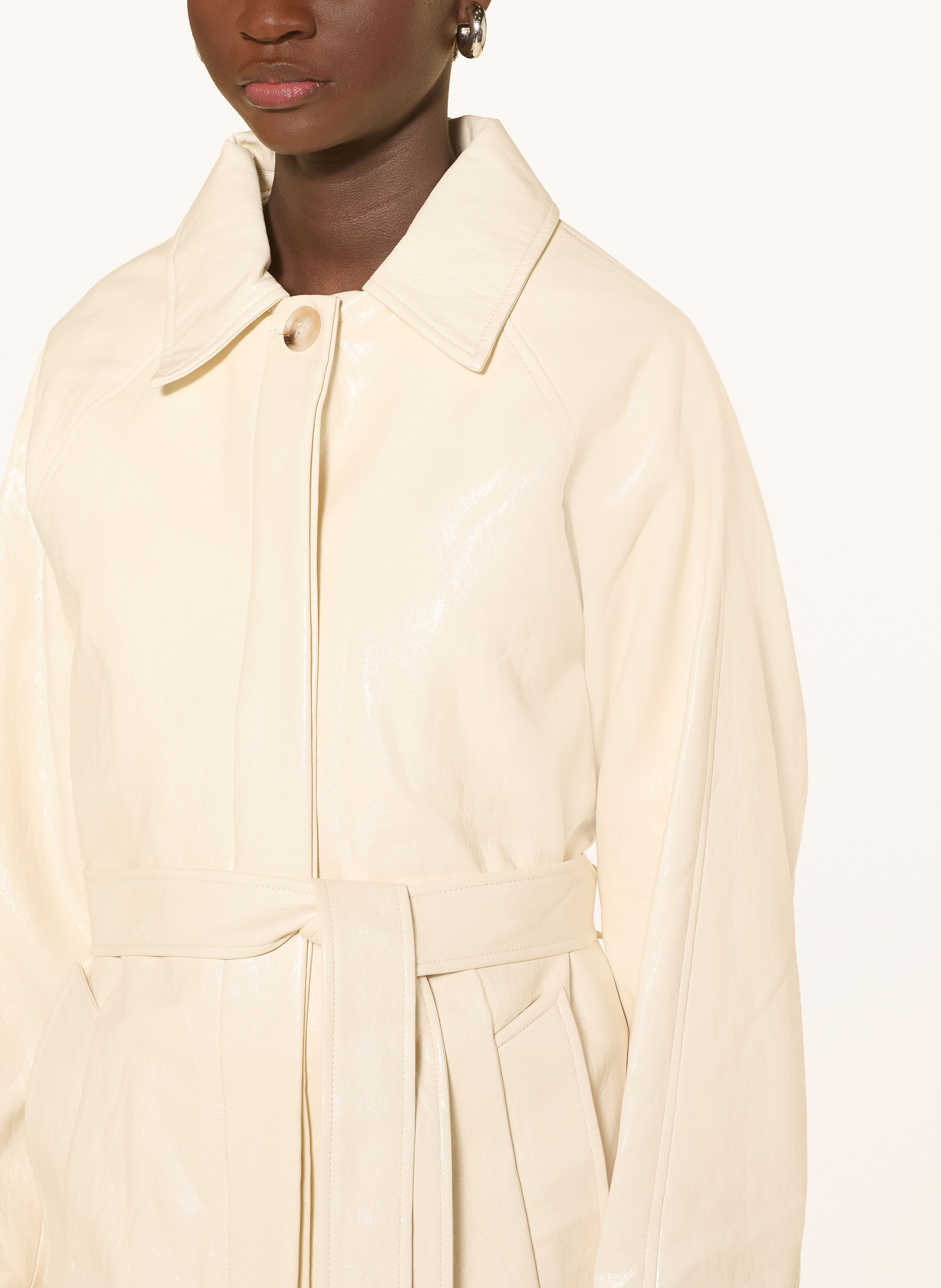 Thumbnail - Grace & Mila Mantel Velours In Lederoptik beige