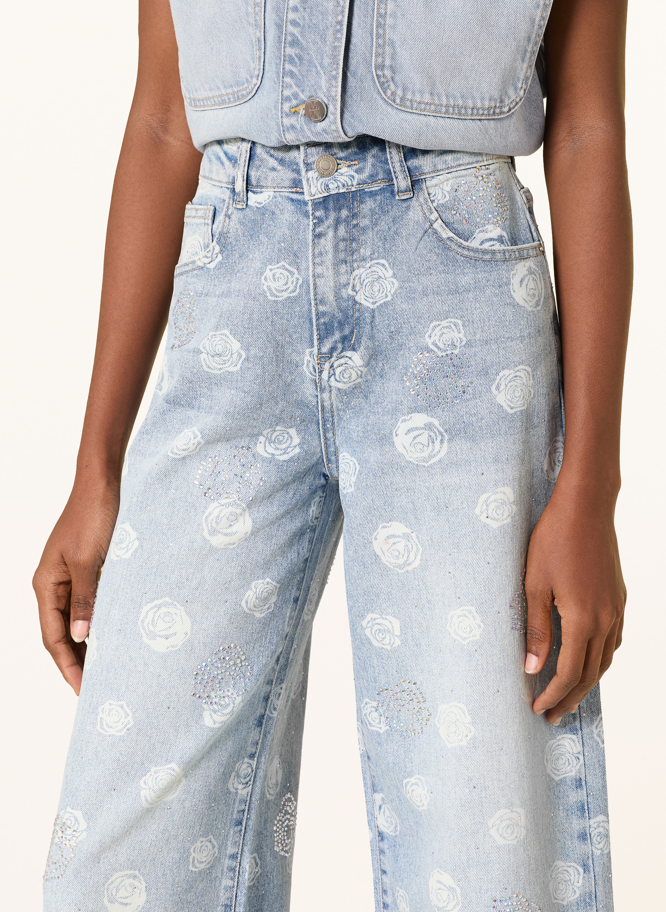 Thumbnail - Miss Goodlife Flared Jeans Mit Schmucksteinen blau