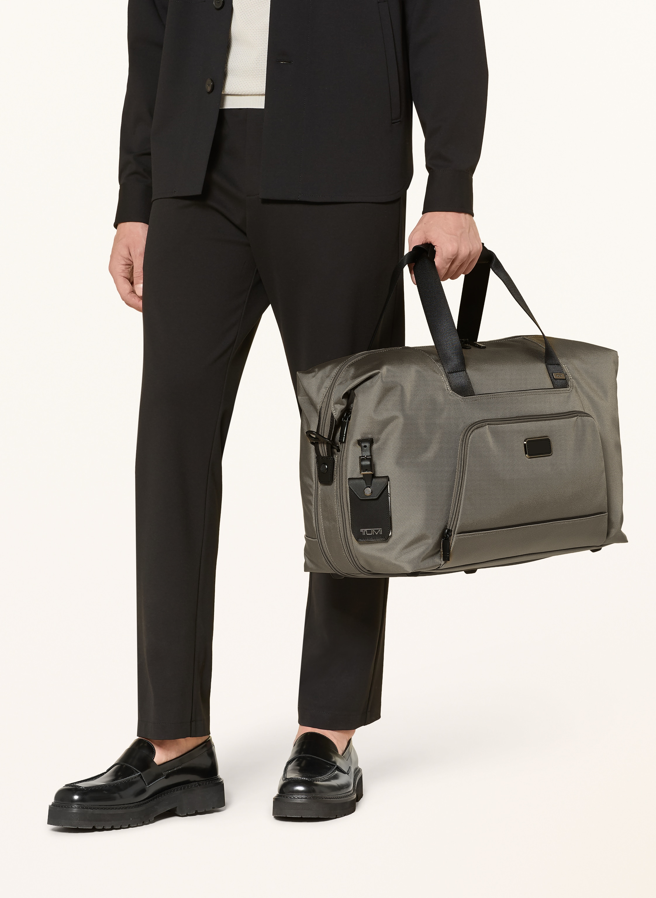 Thumbnail - Tumi Alpha Weekender Double Expansion Duffel grau
