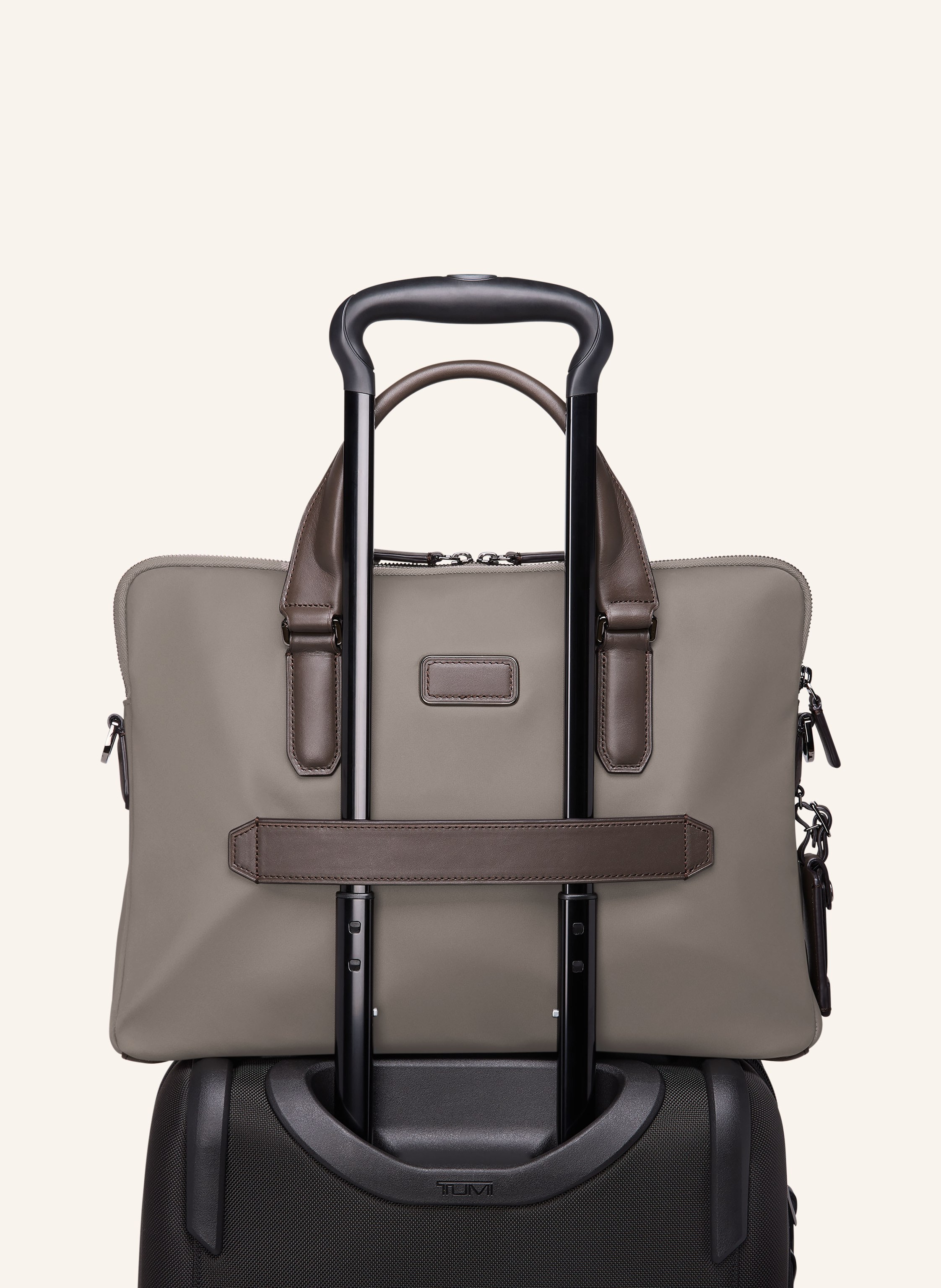 Thumbnail - Tumi Harrison Laptop-Tasche Sycamore Slim beige