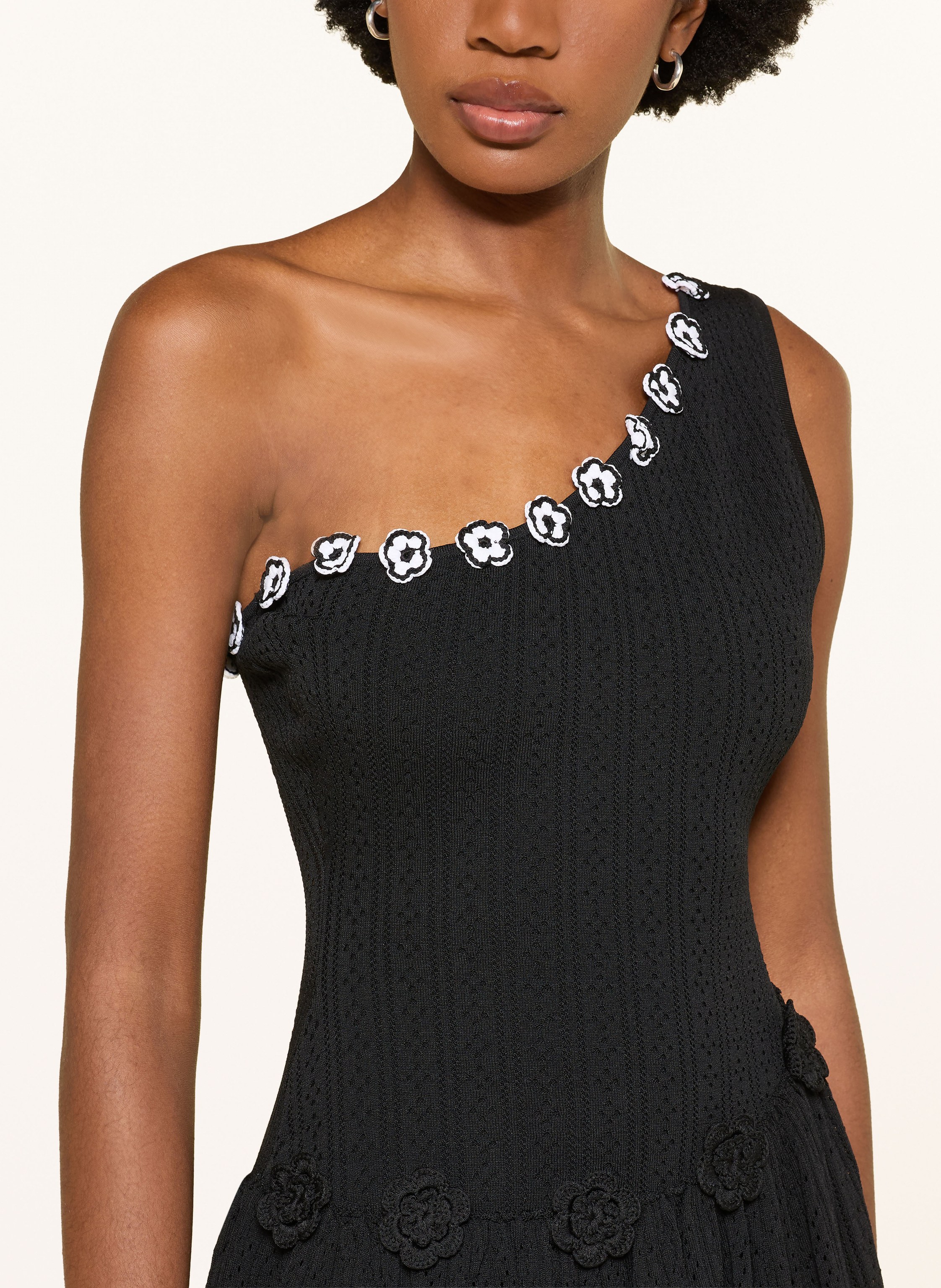 Thumbnail - Claudie Pierlot One-Shoulder-Strickkleid schwarz