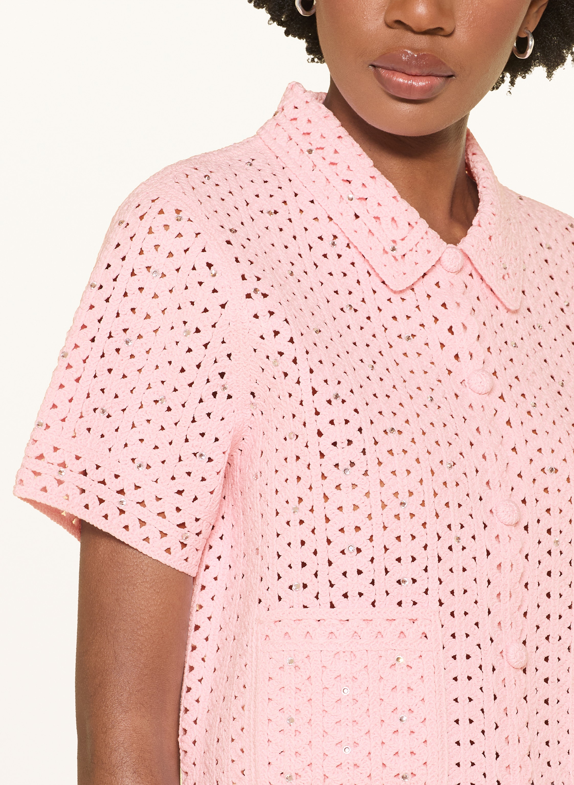 Thumbnail - Maje Strickjacke Mit Schmucksteinen pink