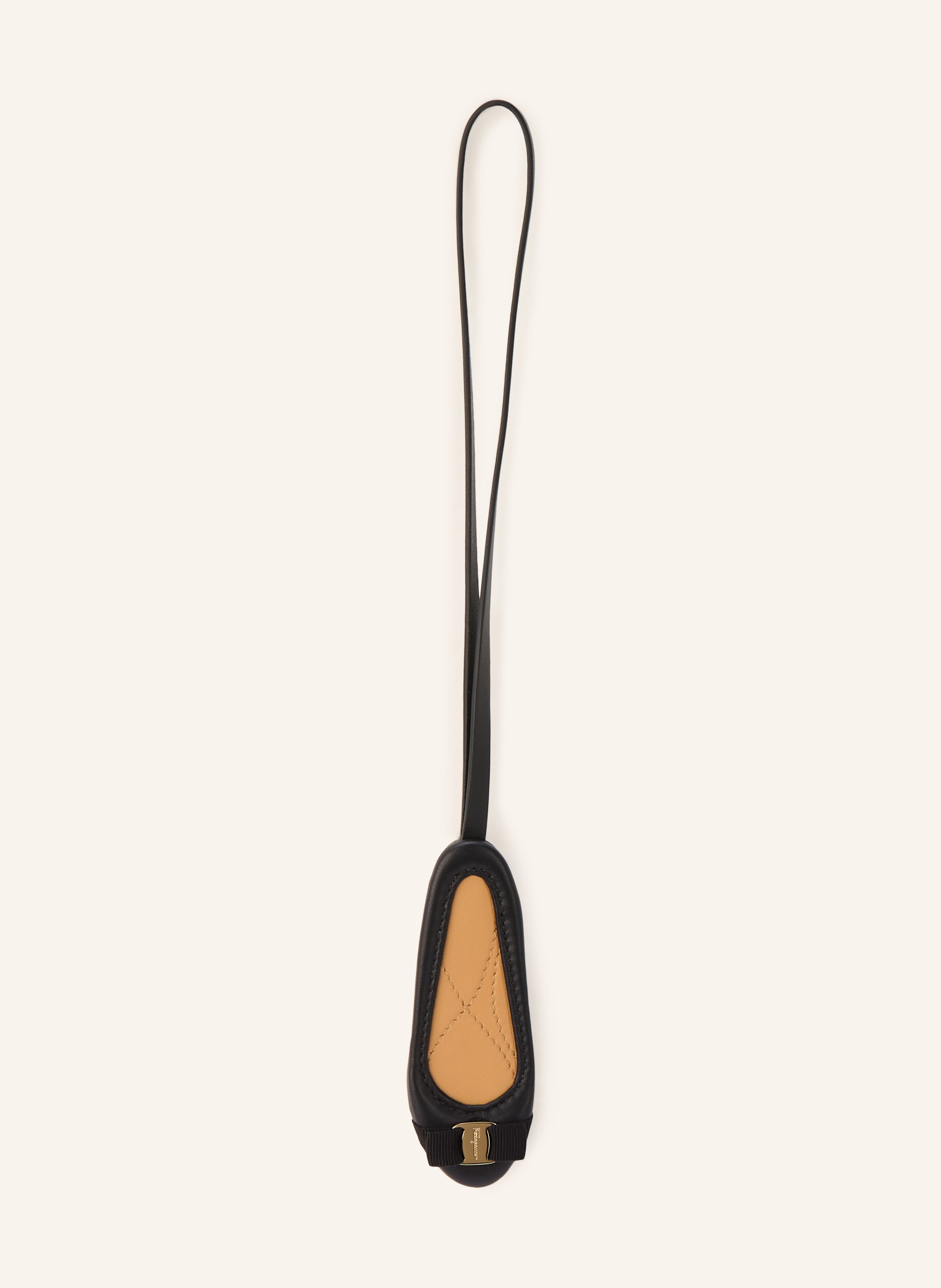 Ferragamo Handmade. Made in Italy in schwarz / gold