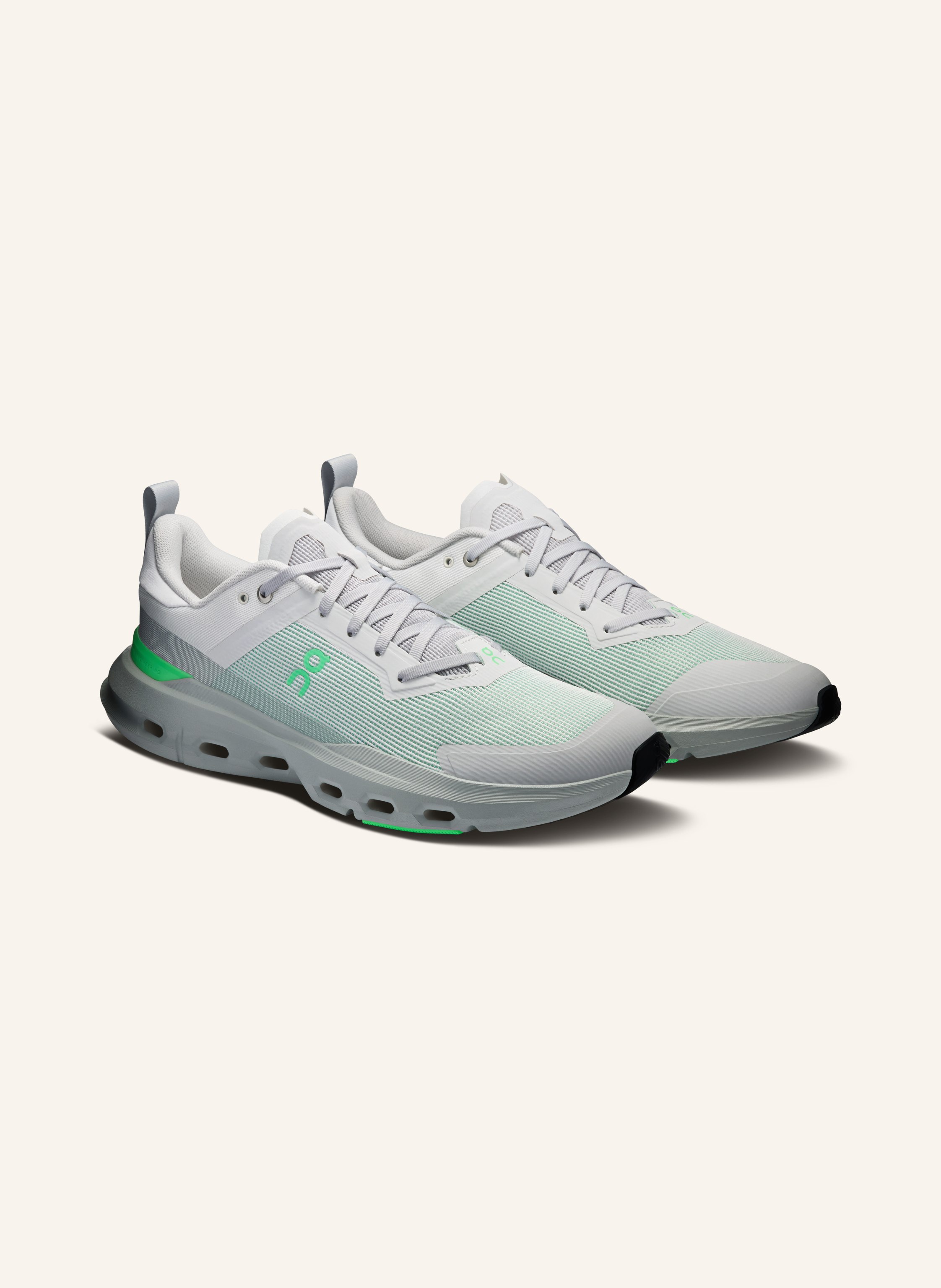 On Fitnessschuhe Cloudpulse Next grau