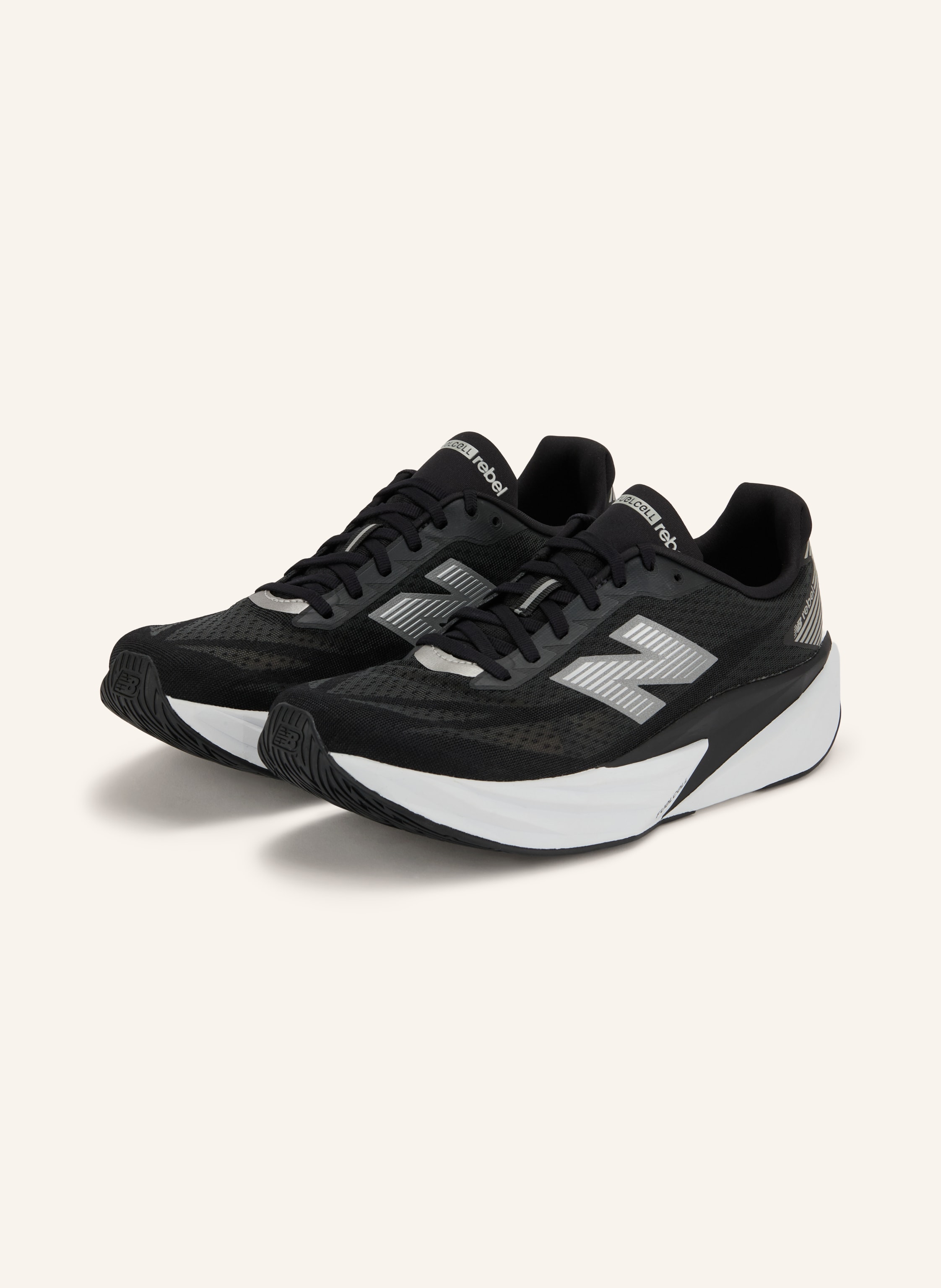 New Balance Laufschuhe Fuelcell Rebel schwarz