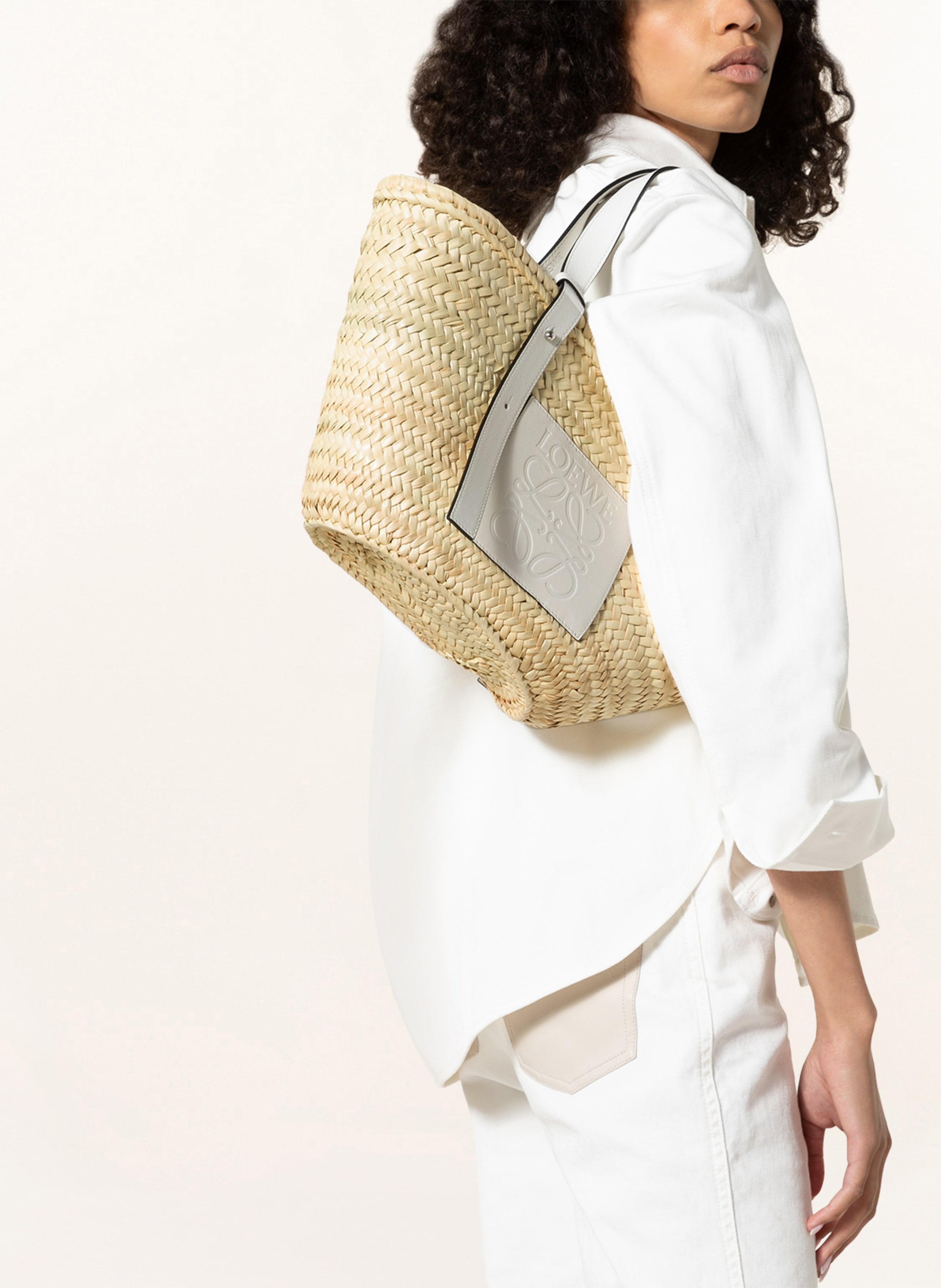 Thumbnail - Loewe Shopper Raffia Medium beige