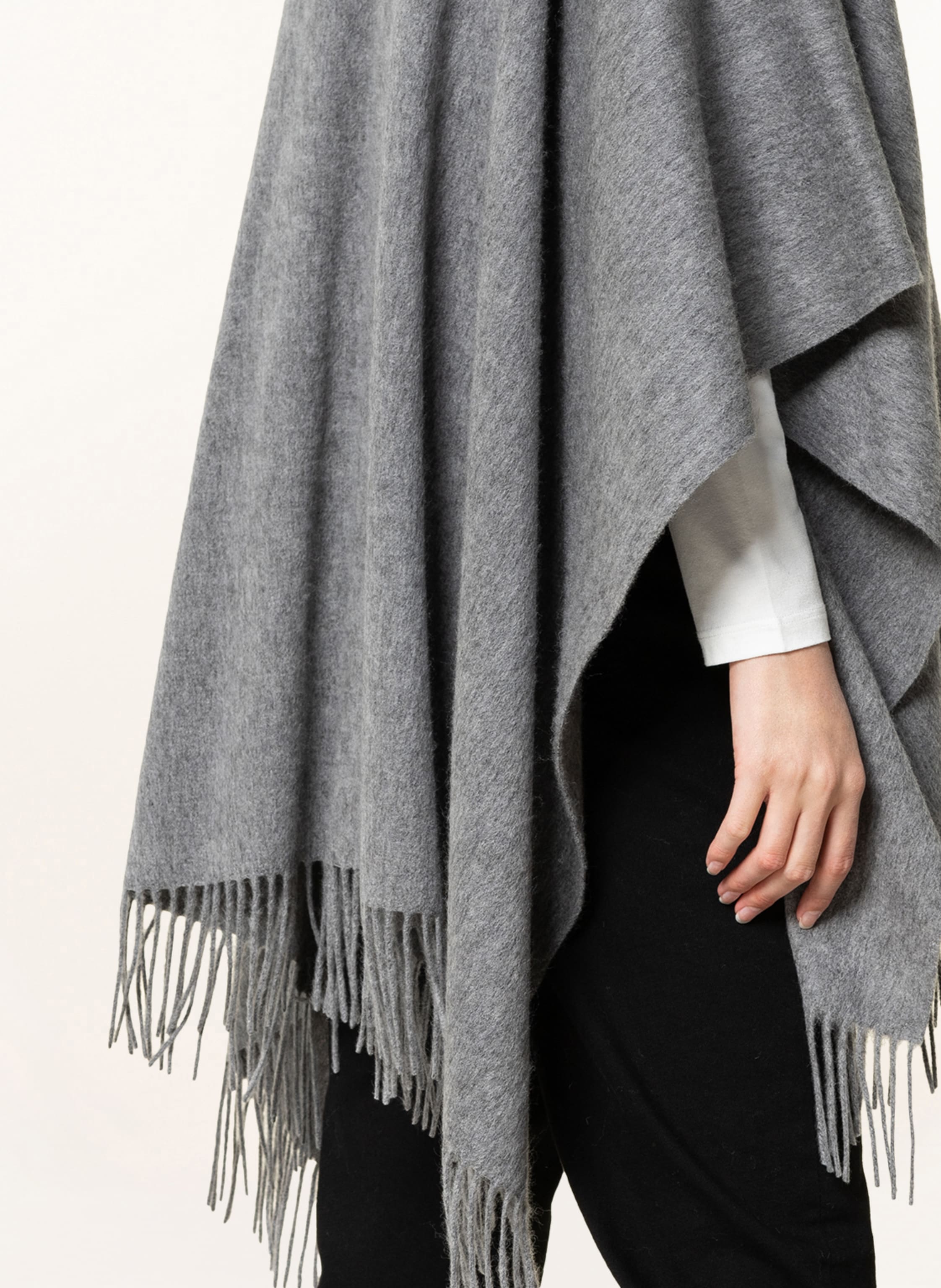 Thumbnail - Fraas Cape grau