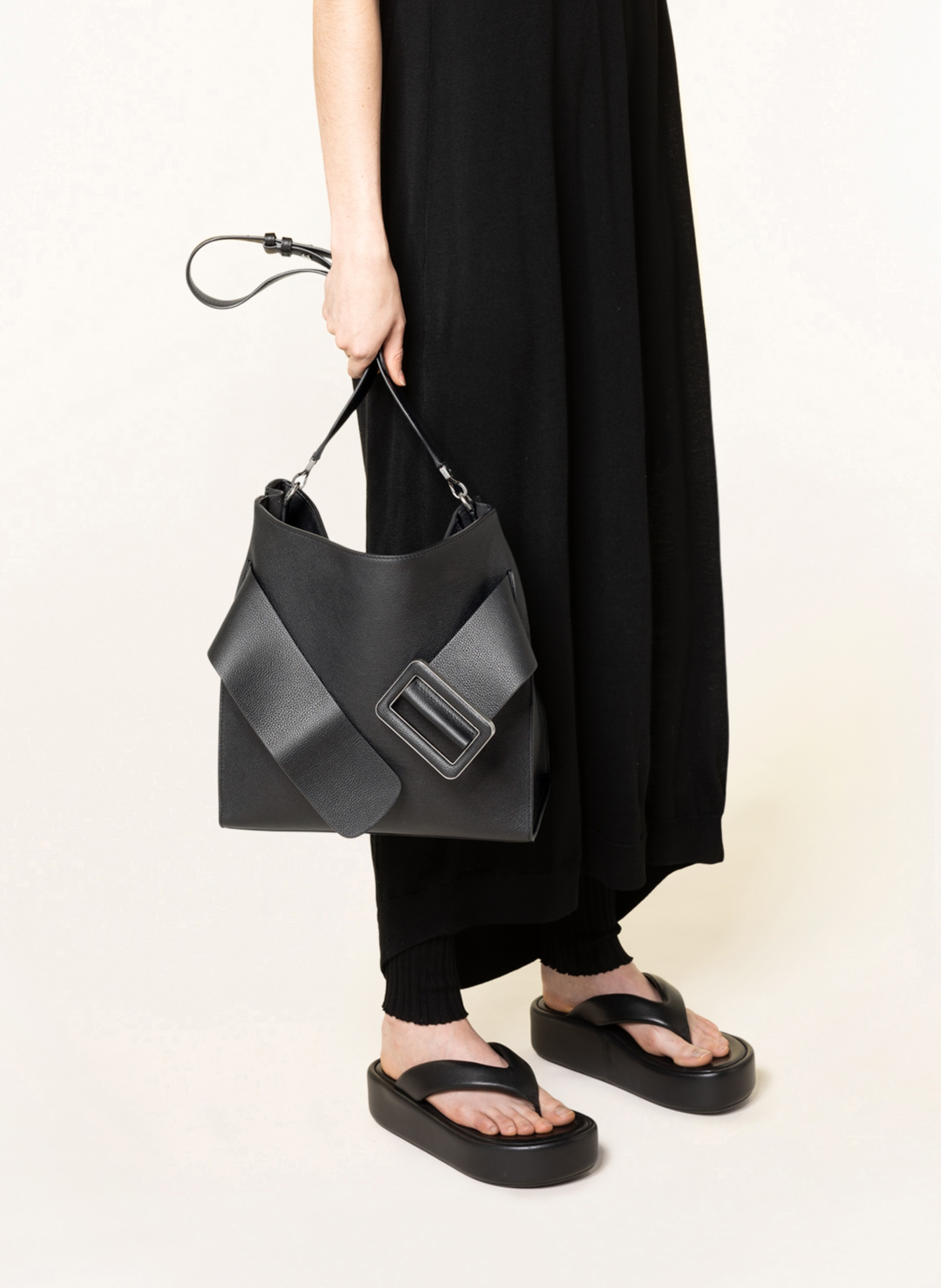 Thumbnail - Boyy Schultertasche Devon schwarz