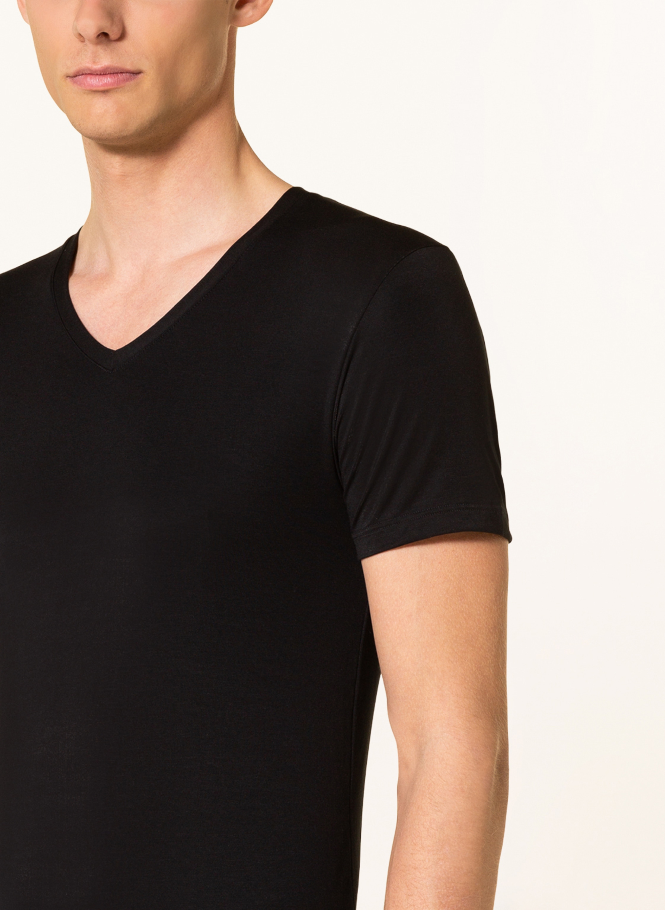 Thumbnail - Mey V-Shirt Serie Superior schwarz