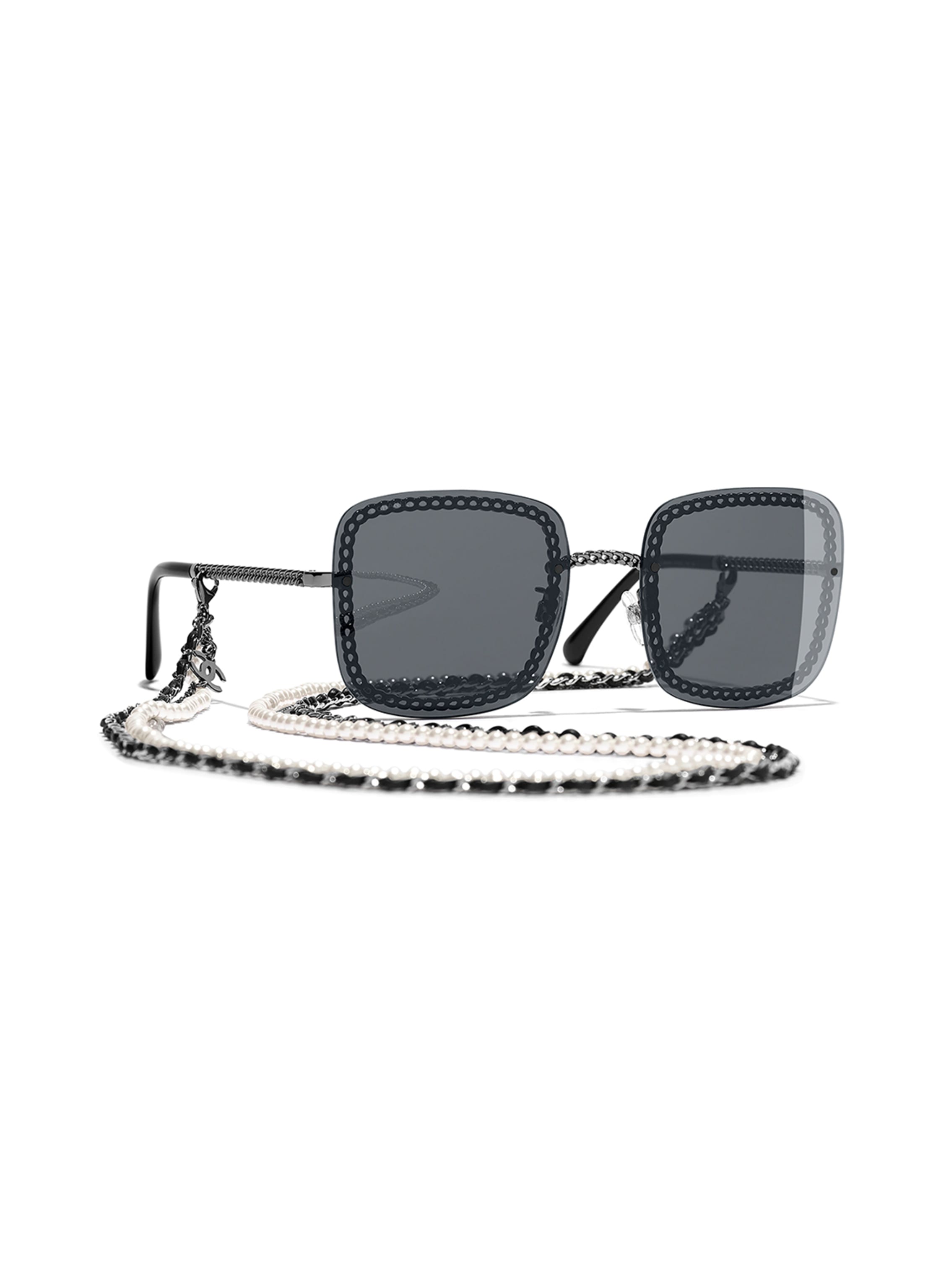 CHANEL Square sunglasses in c108s4 - black/ gray