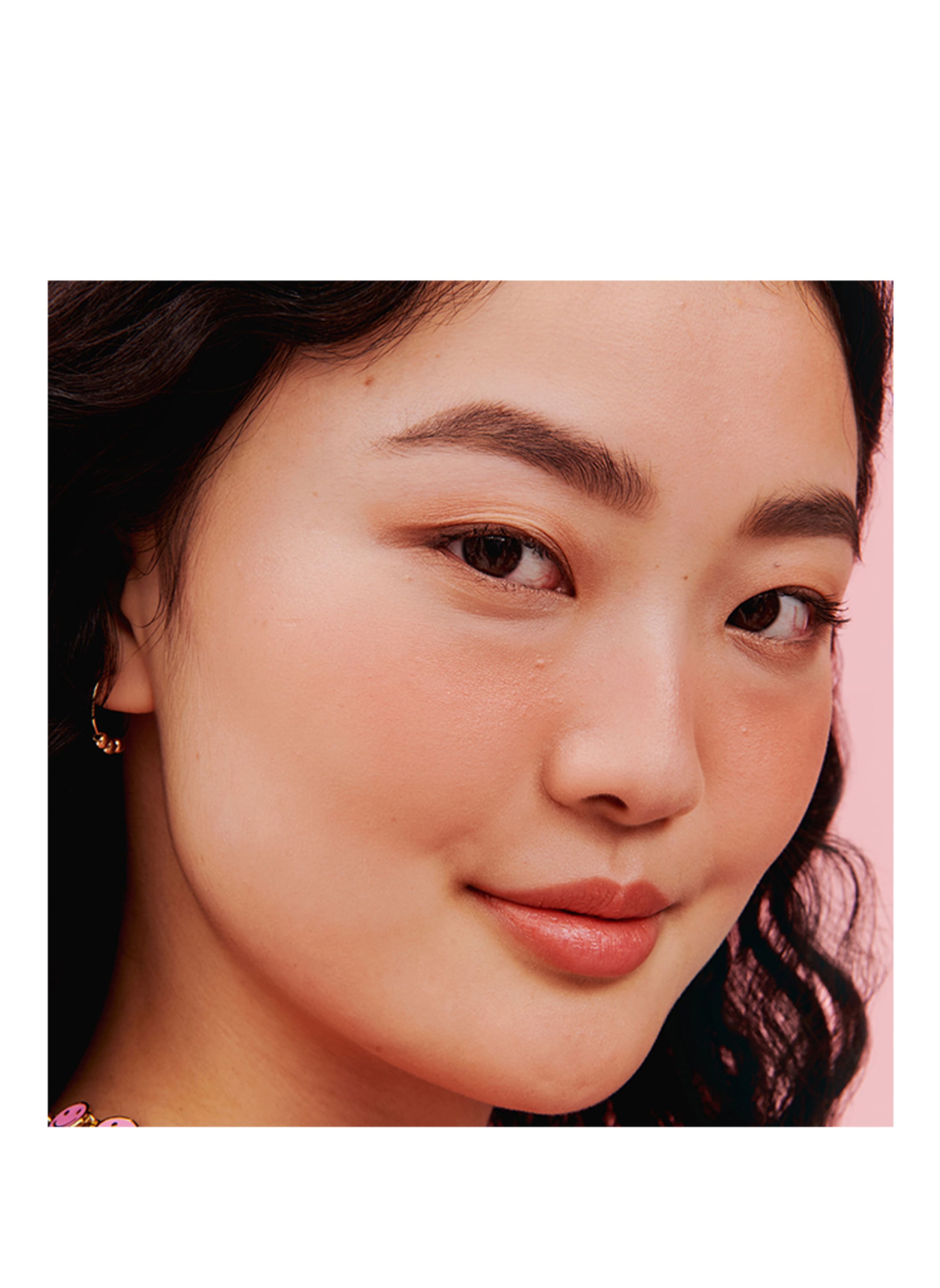 Thumbnail - Benefit Dandelion Twinkle Highlighter