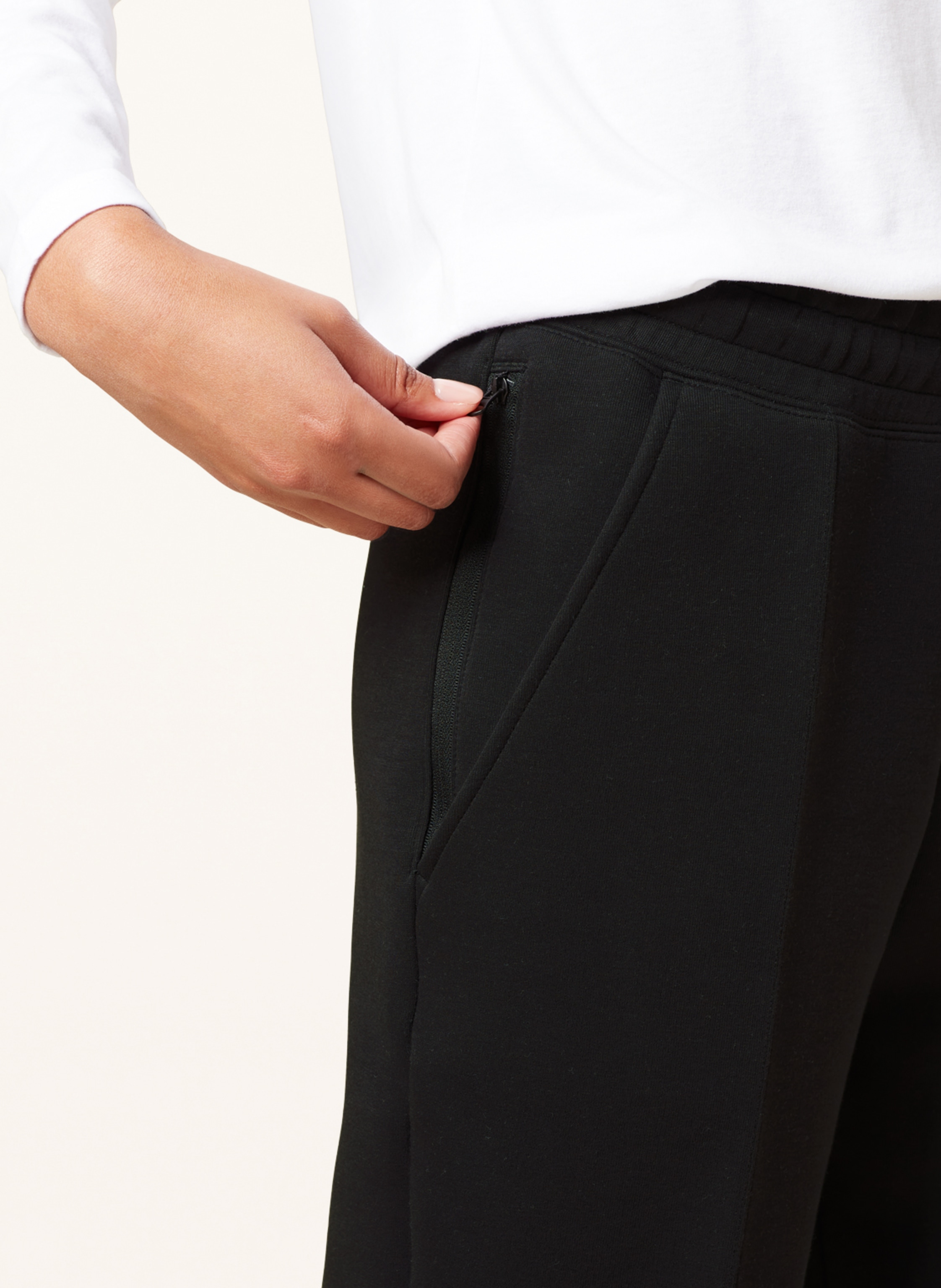 Nike Sweatpants Sportswear schwarz – Bild 2