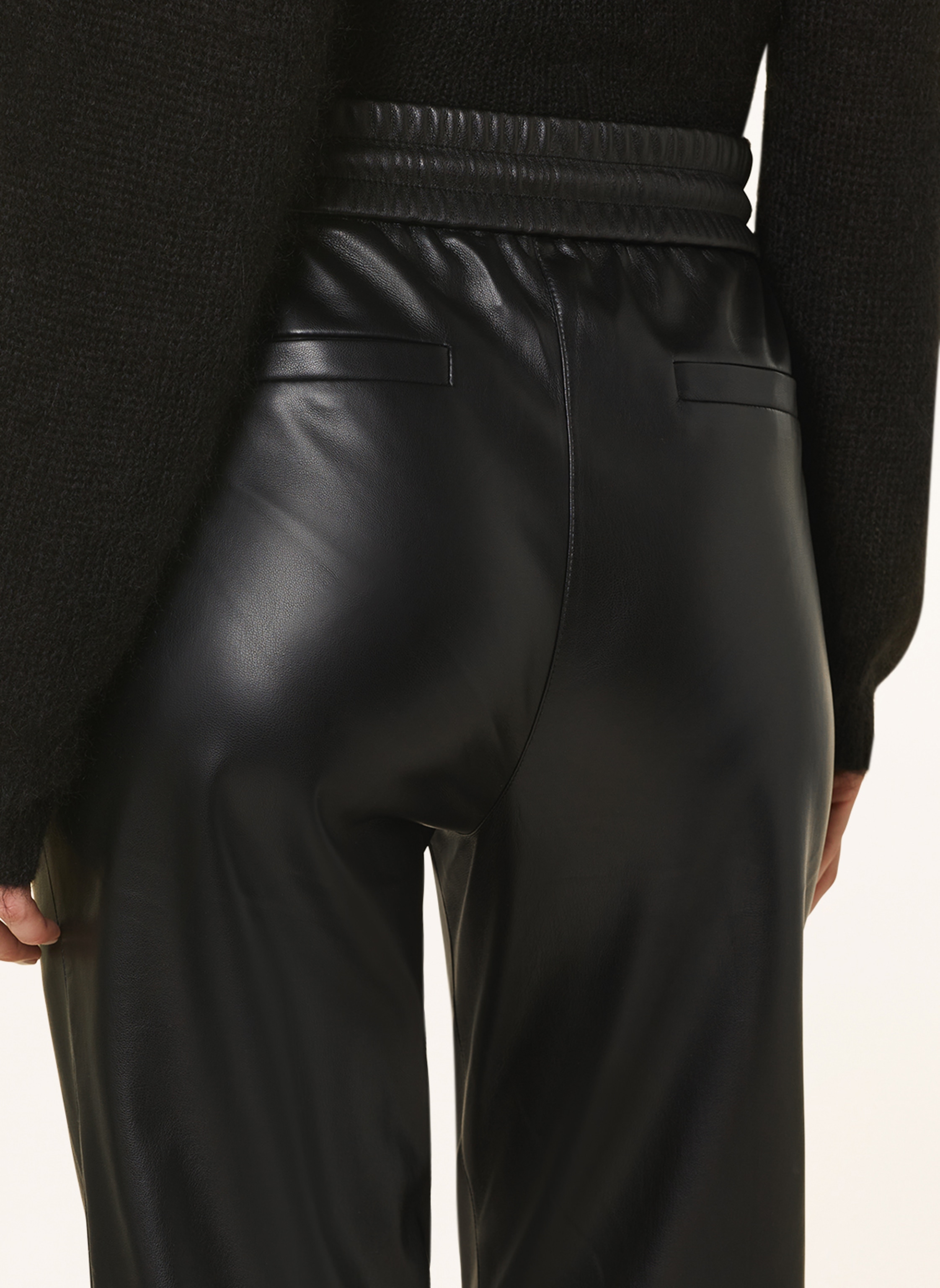 Juvia Hose Rosa In Lederoptik schwarz – Bild 2