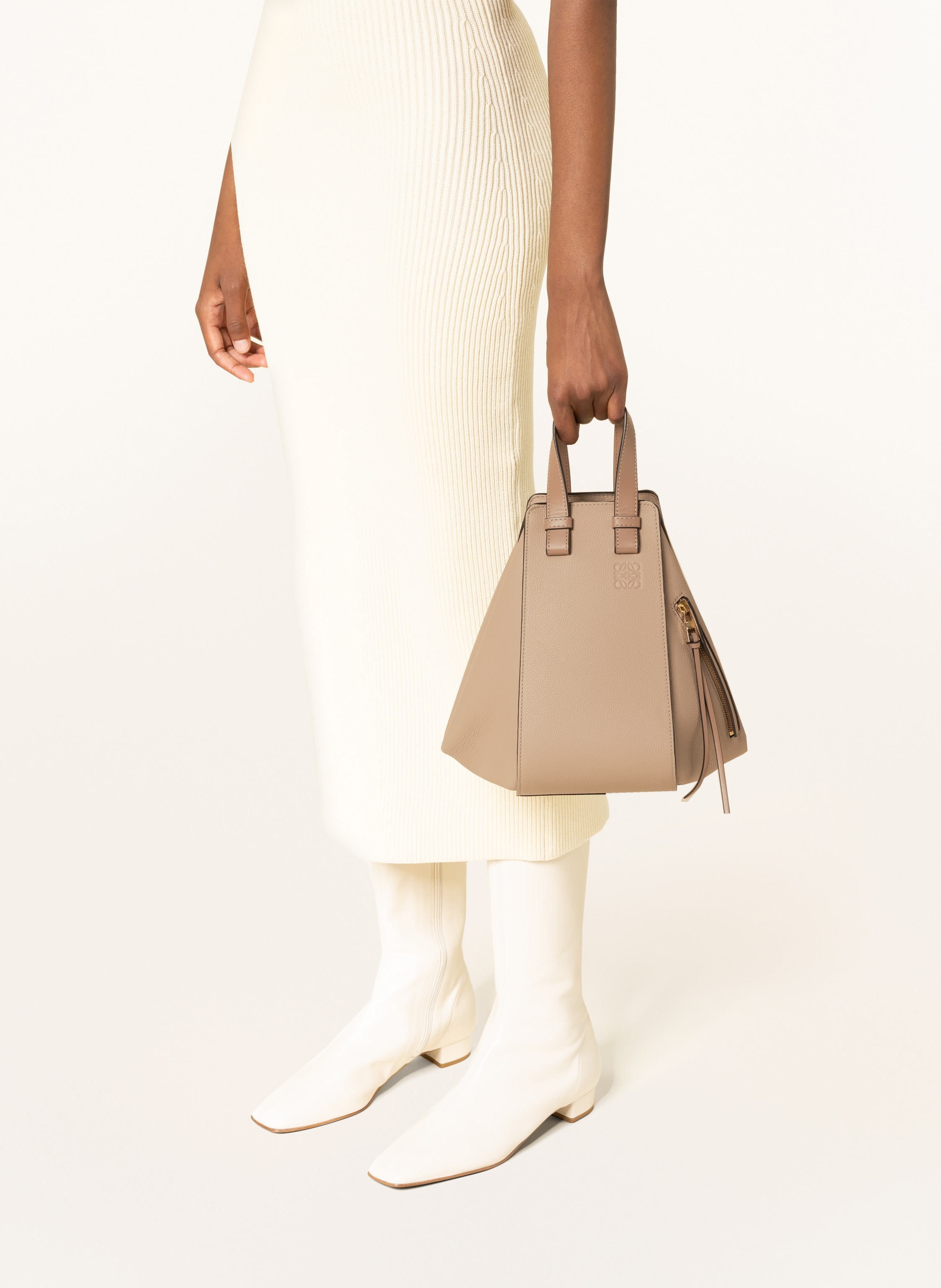 Thumbnail - Loewe Handtasche Hammock Small beige