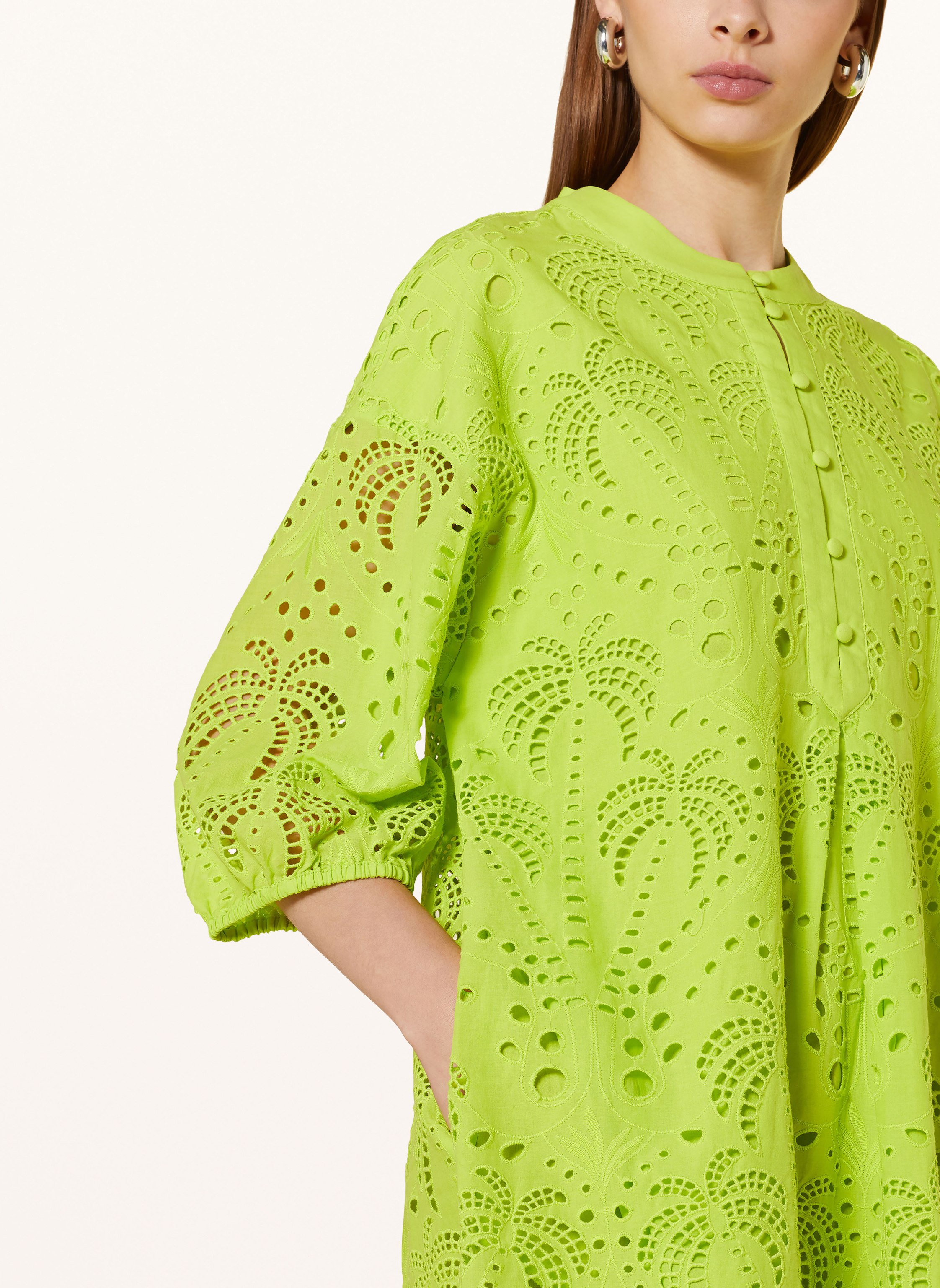 Thumbnail - Darling Harbour Kleid Mit 3/4-Arm Und Lochstickereien gruen