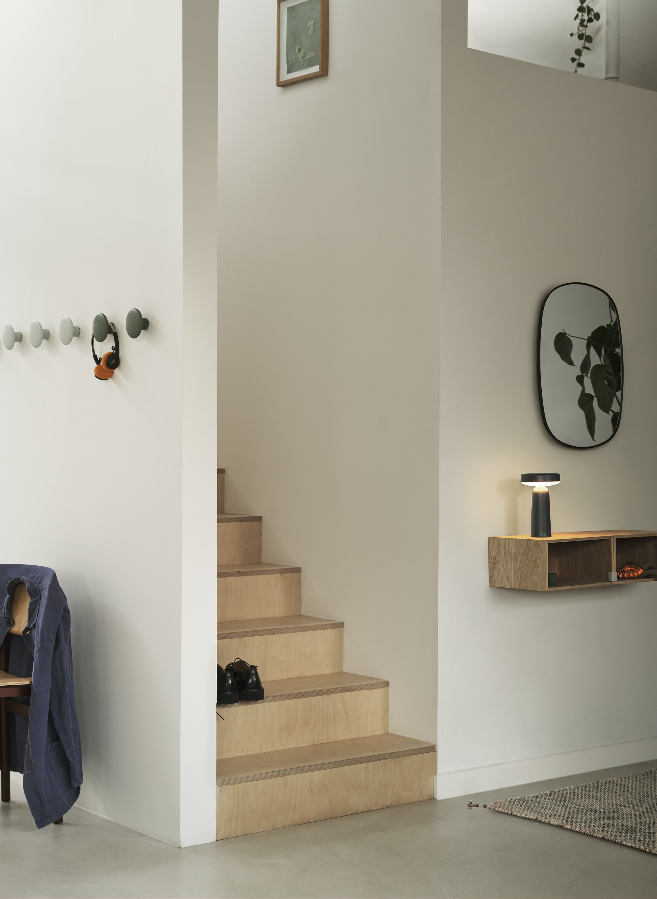 Thumbnail - Muuto Tischleuchte Ease schwarz