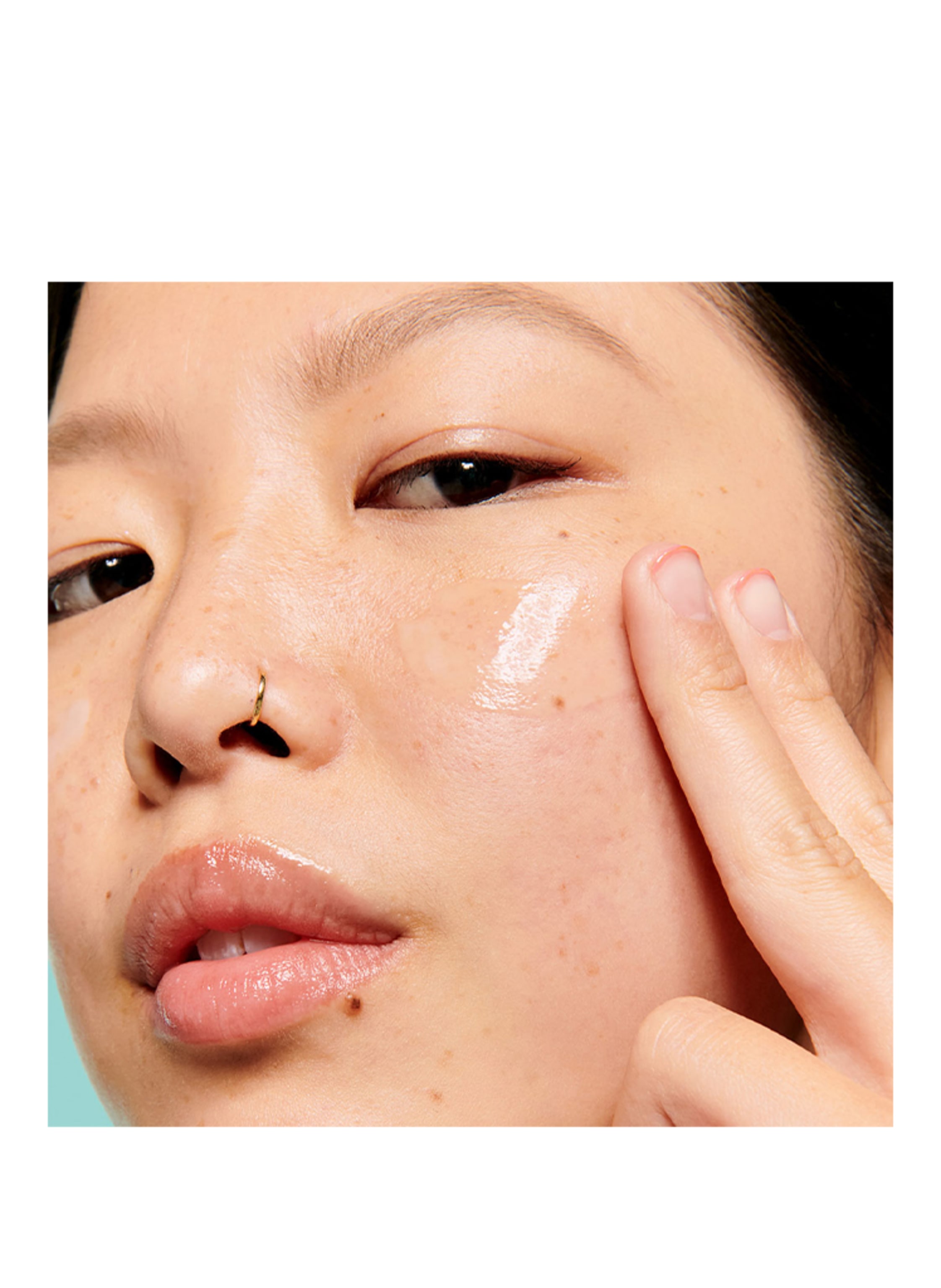 Thumbnail - Benefit Smooth Sip Mini Leichte, glättende Feuchtigkeitpflege für Poren 20 ml