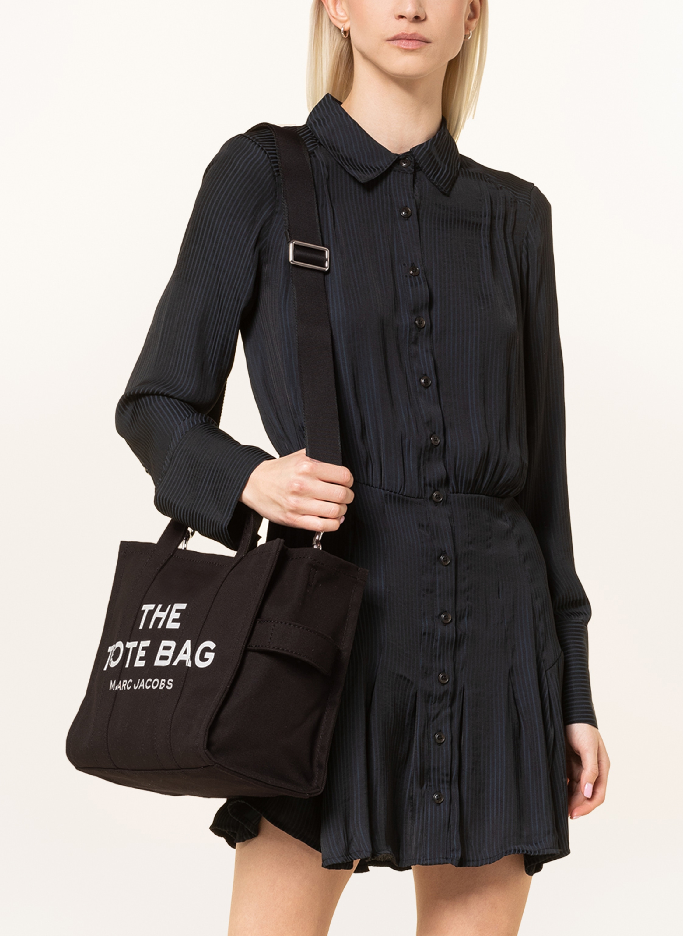 Thumbnail - Marc Jacobs Handtasche The Medium Tote Bag schwarz