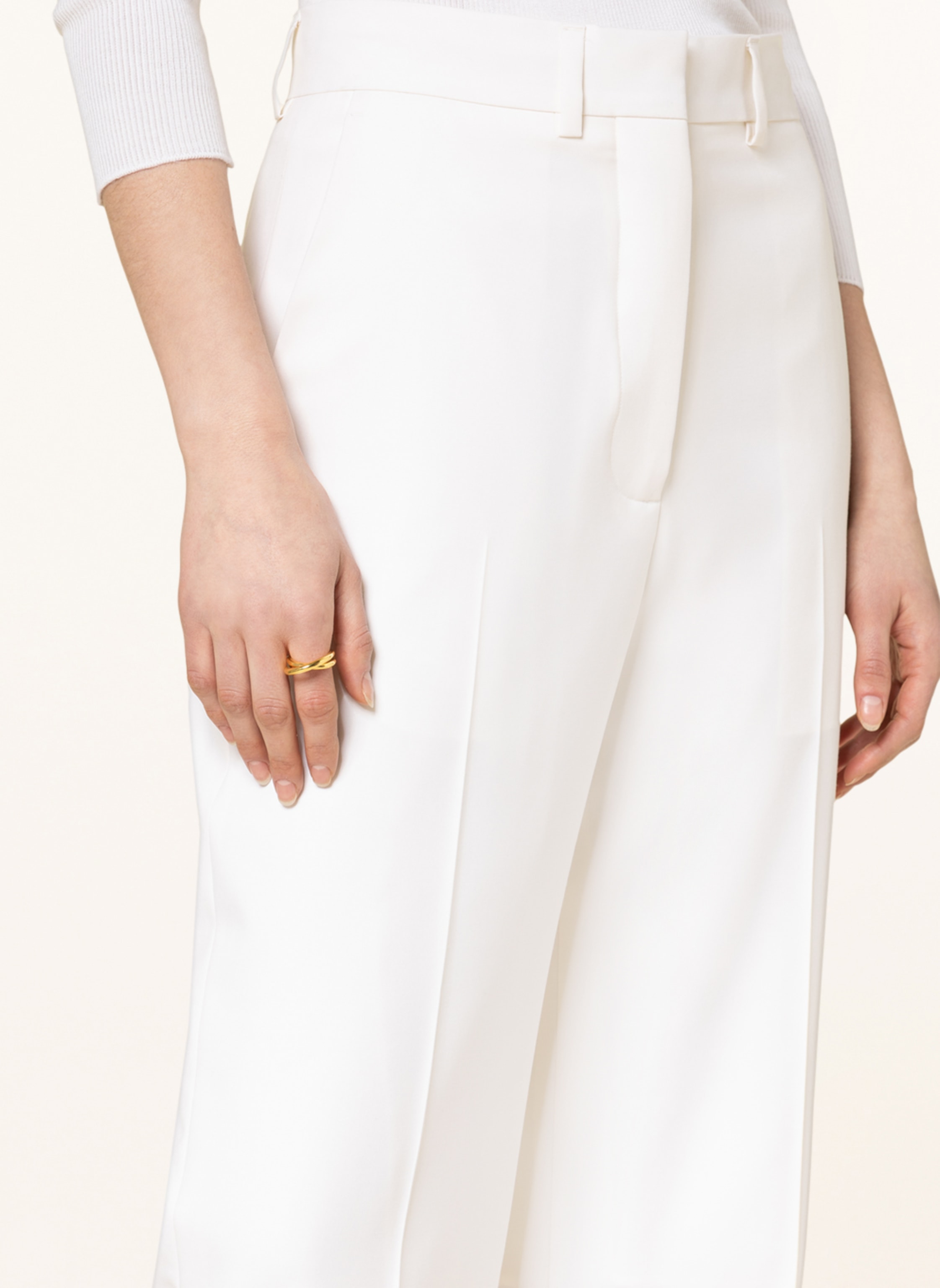 Thumbnail - Charlotte Chesnais Ring Initial gold