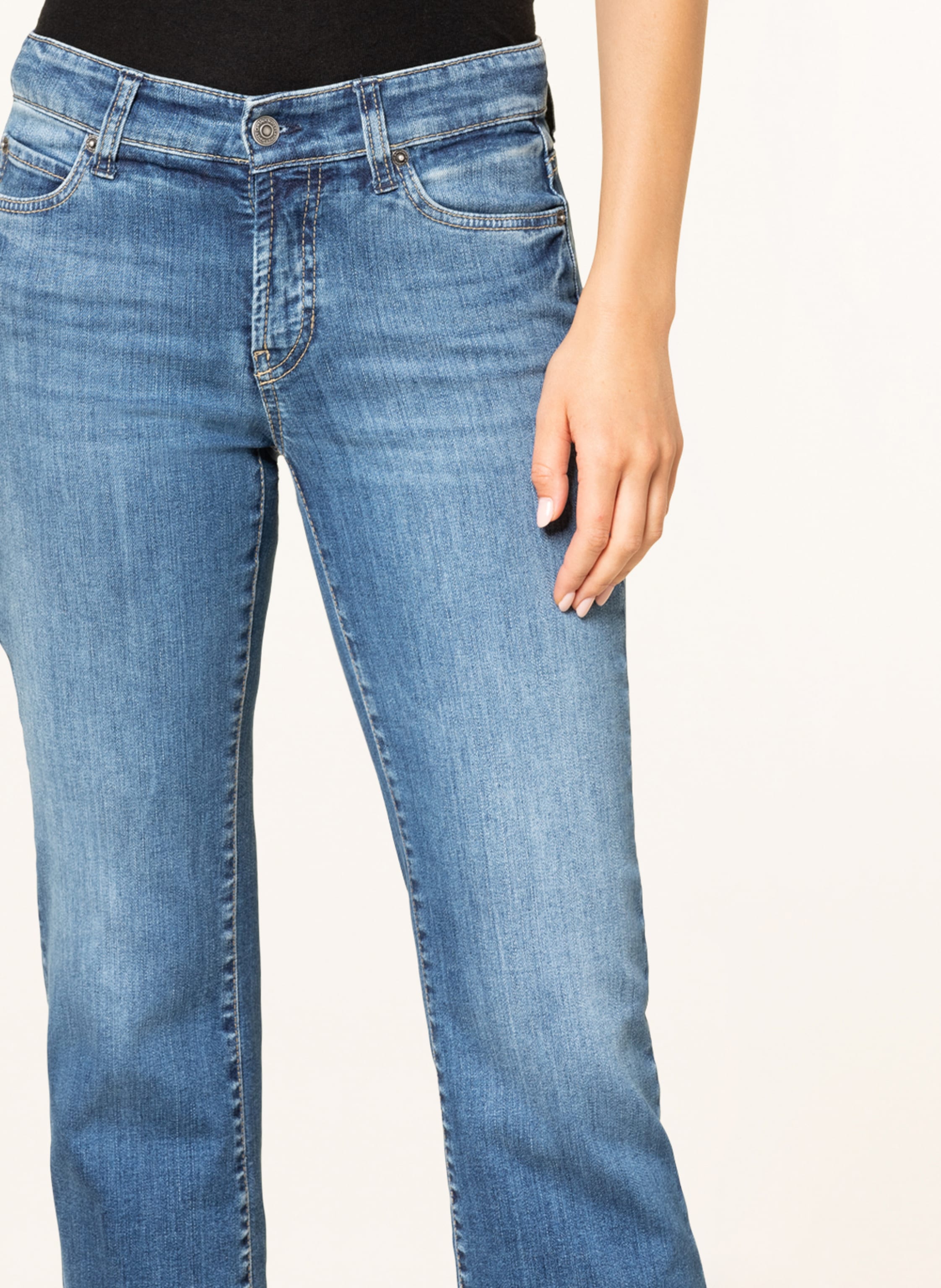 Thumbnail - Cambio Flared Jeans Paris blau
