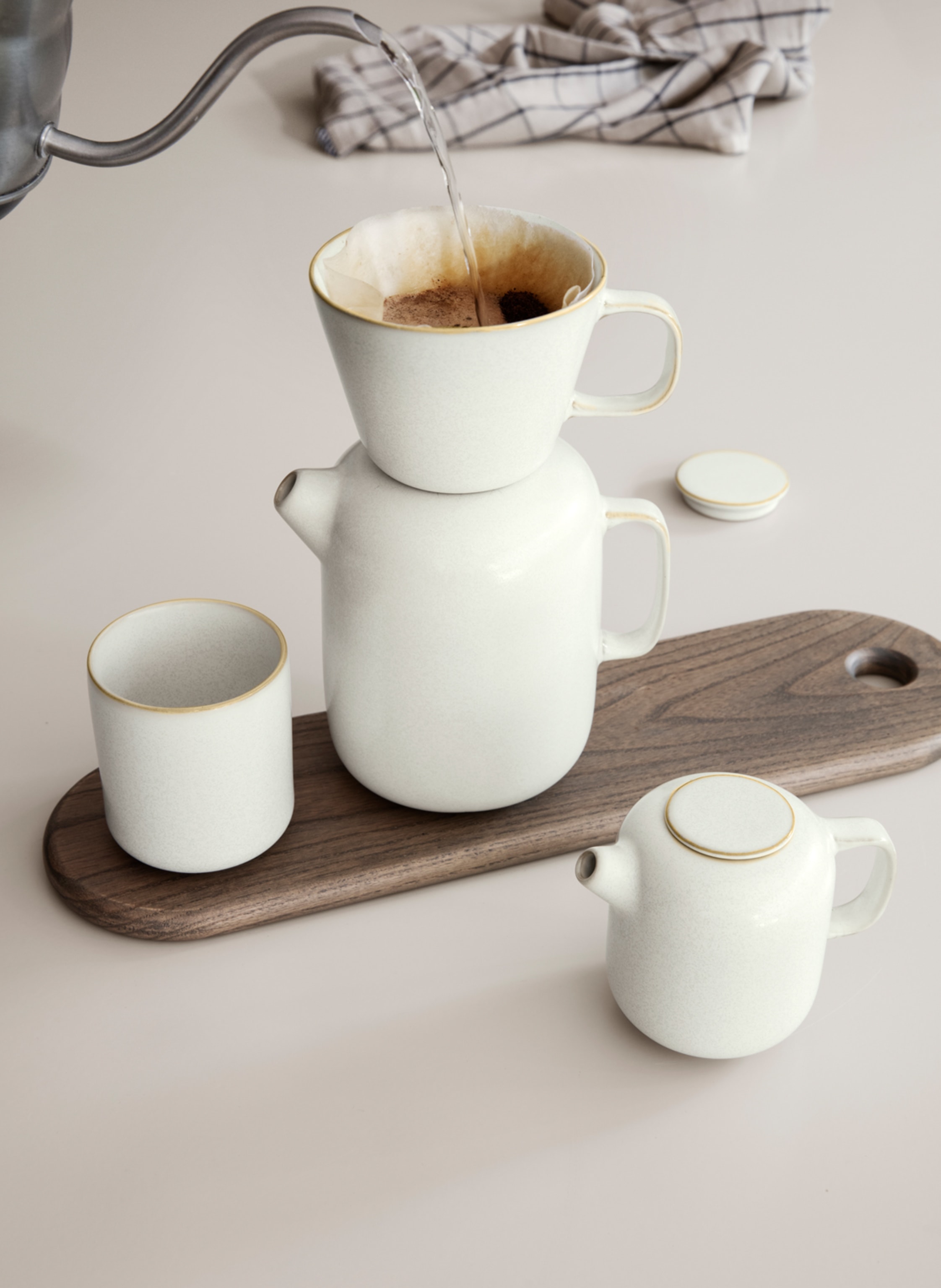 Thumbnail - Ferm Living 6er-Set Becher Sekki weiss