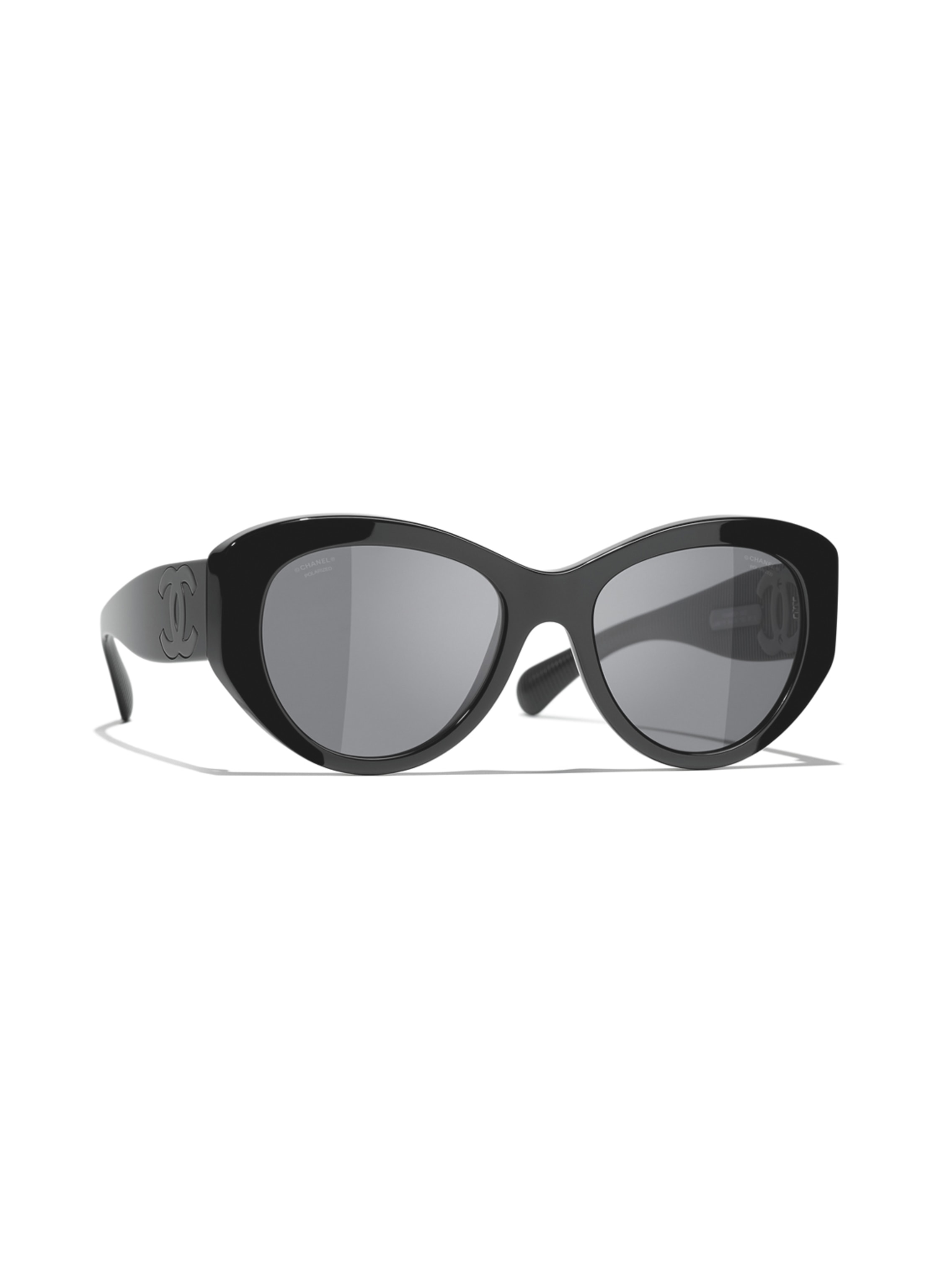 CHANEL Cat eye shaped sunglasses in c888t8 black gray polarized