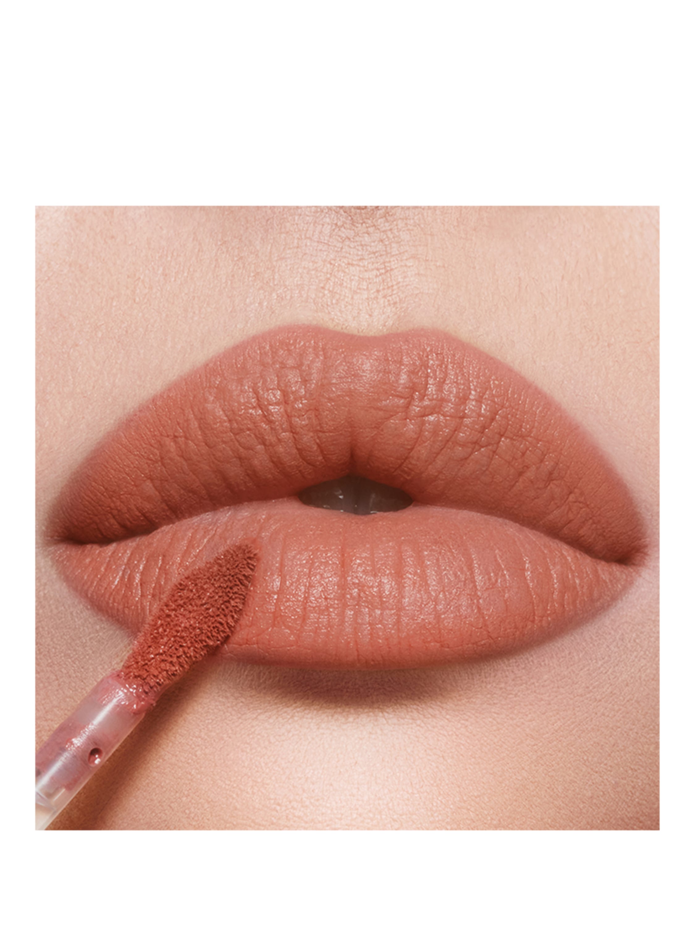 Thumbnail - Charlotte Tilbury Airbrush Flawless Lip Blur Liquid Lipstick