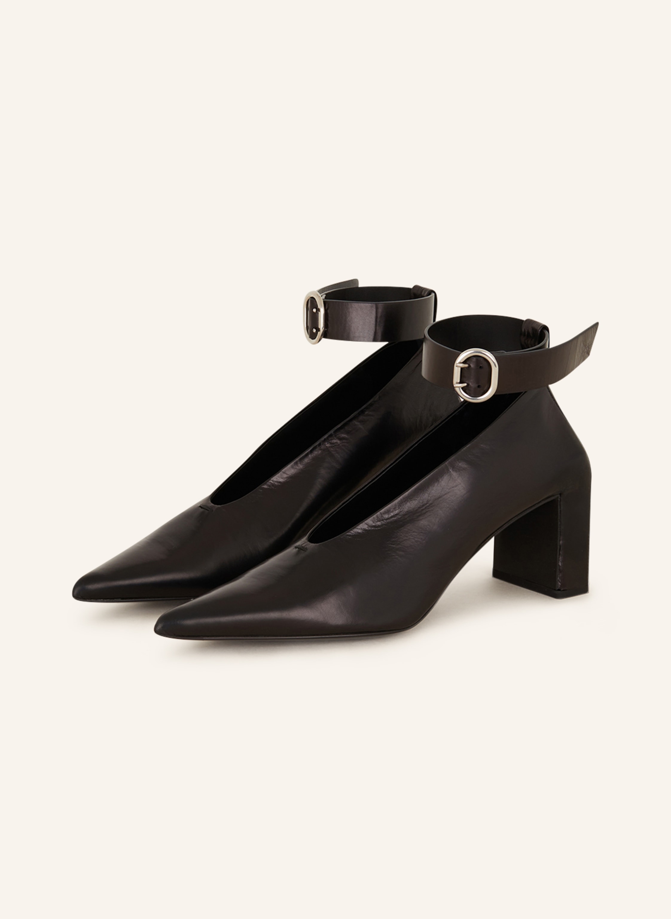 Jil outlet sander pumps
