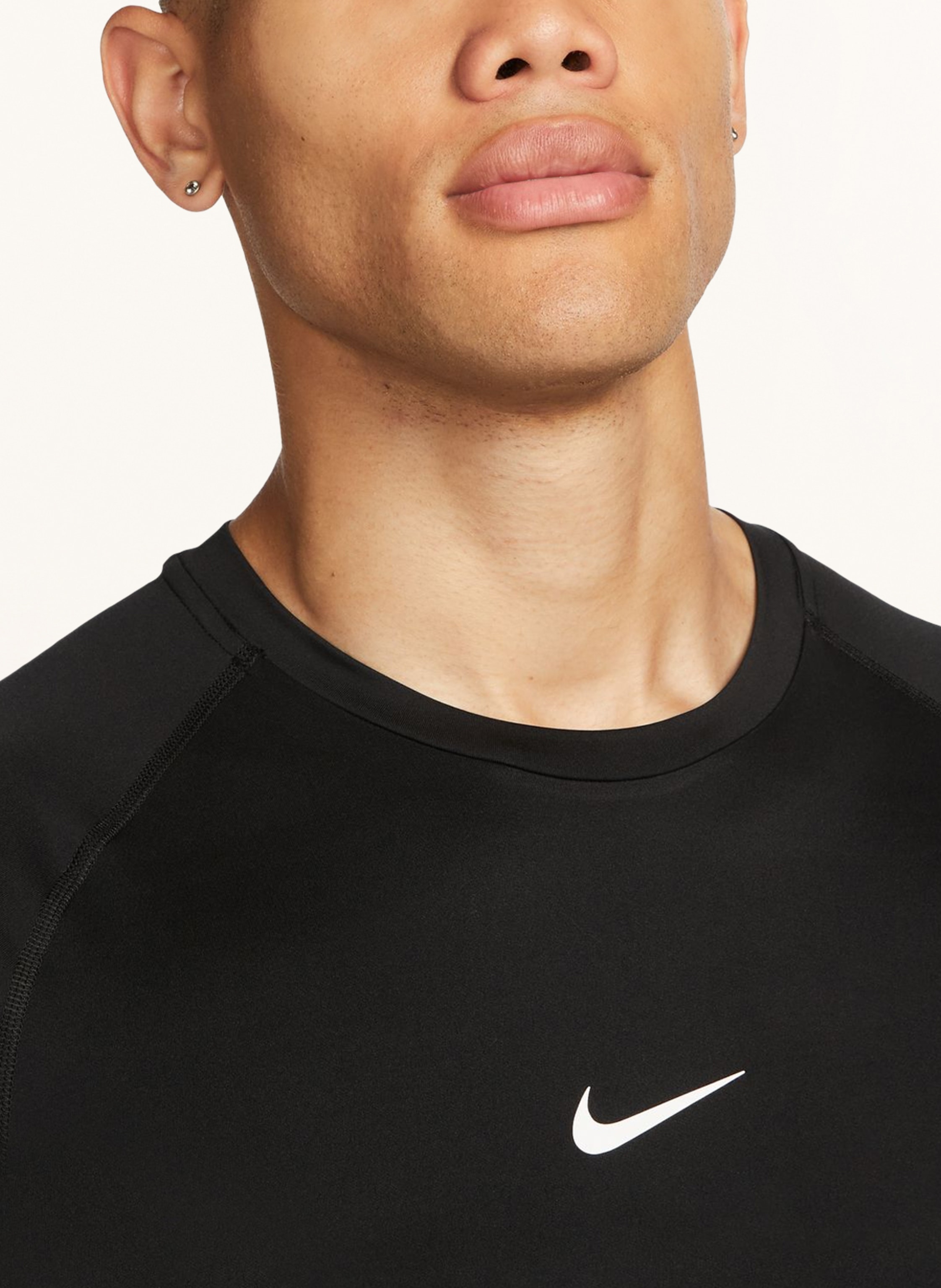 Thumbnail - Nike T-Shirt Pro schwarz