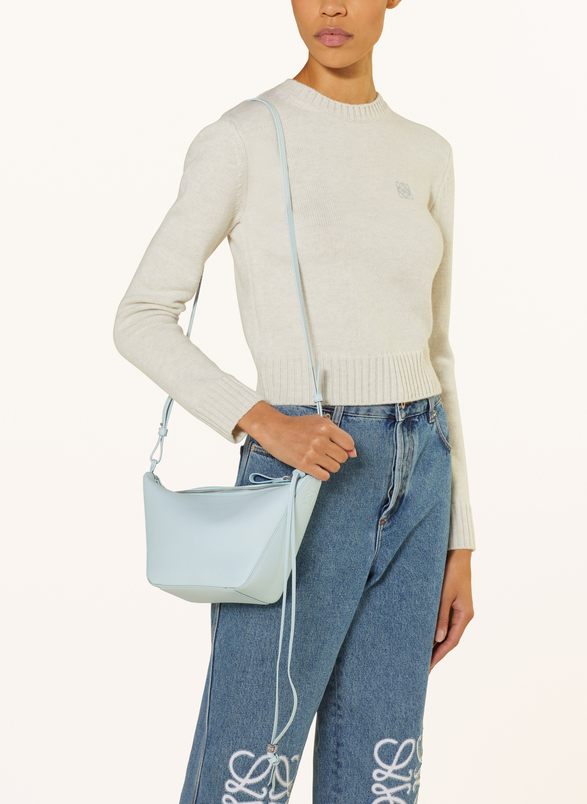 Loewe Umhängetasche Hammock Mini blau – Bild 2
