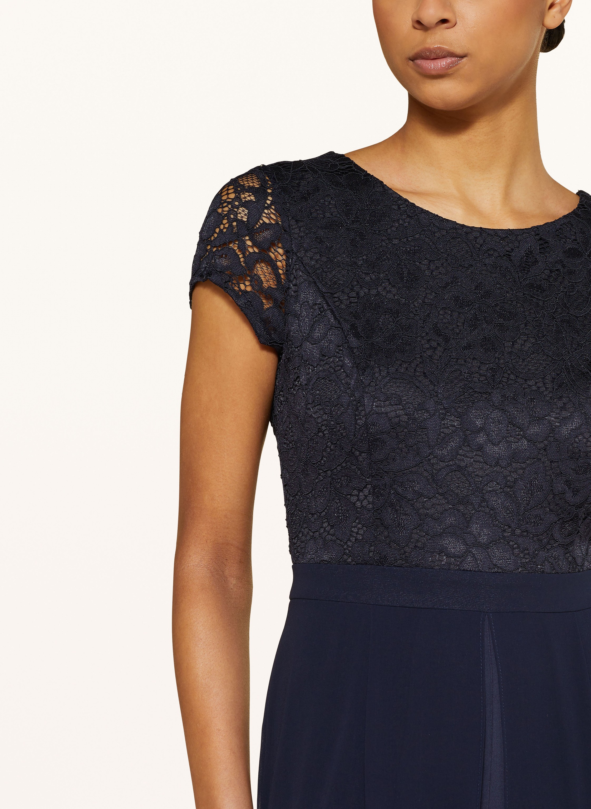 Thumbnail - Vera Mont Jumpsuit Mit Spitze blau