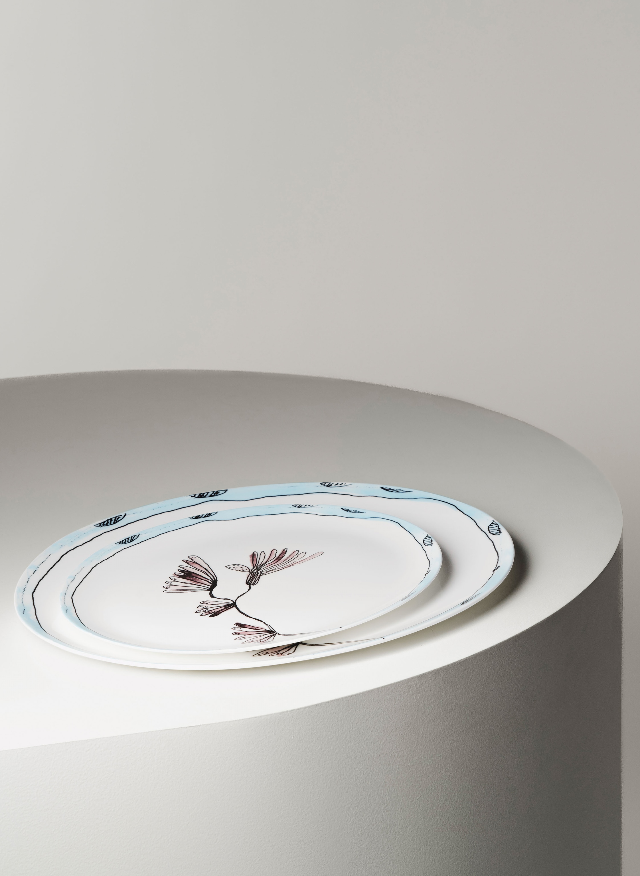 Thumbnail - Serax Servierplatte Midnight Flowers °2 S Camelia weiss