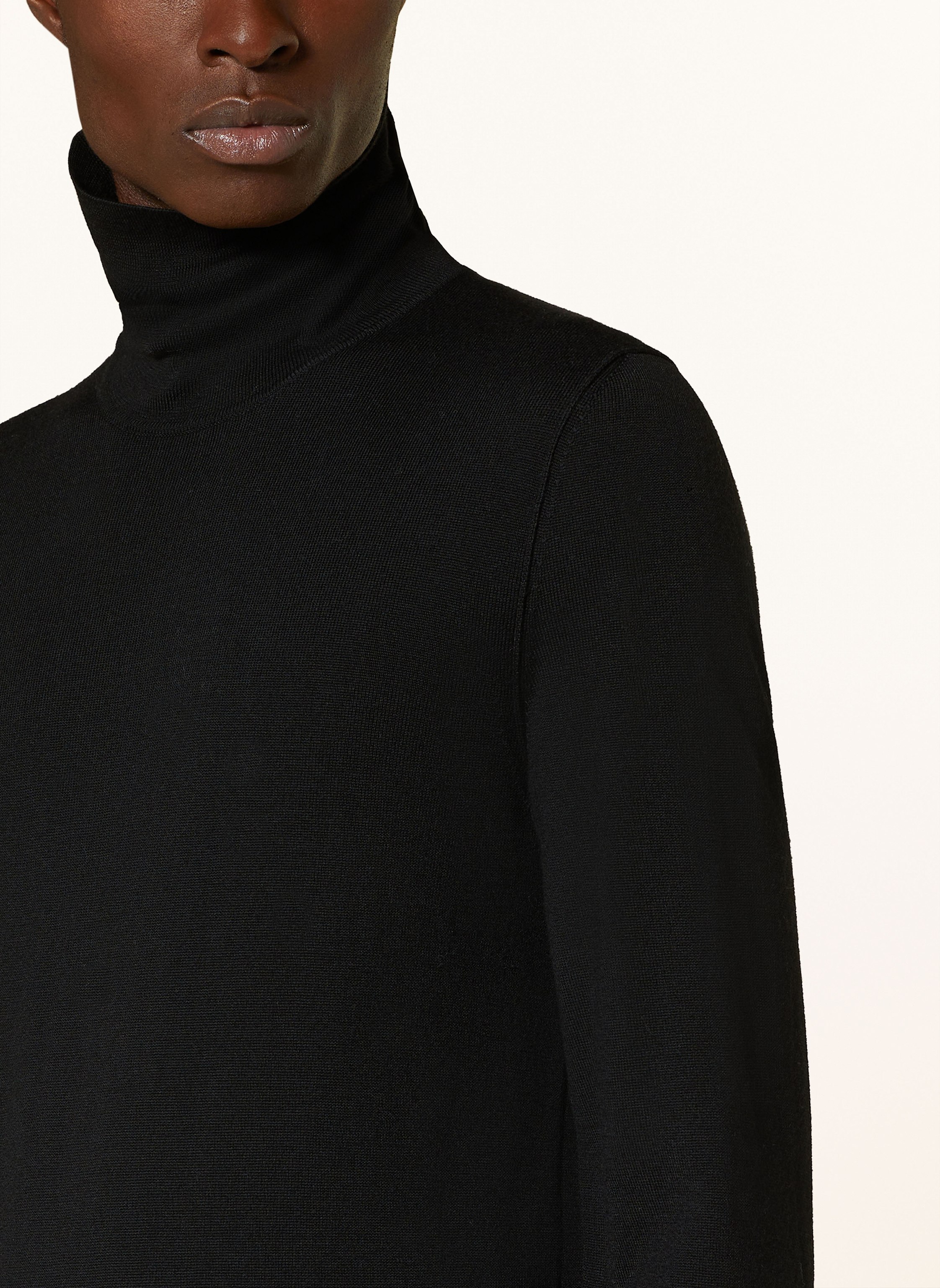 Thumbnail - Maerz Muenchen Rollkragenpullover Aus Merinowolle schwarz