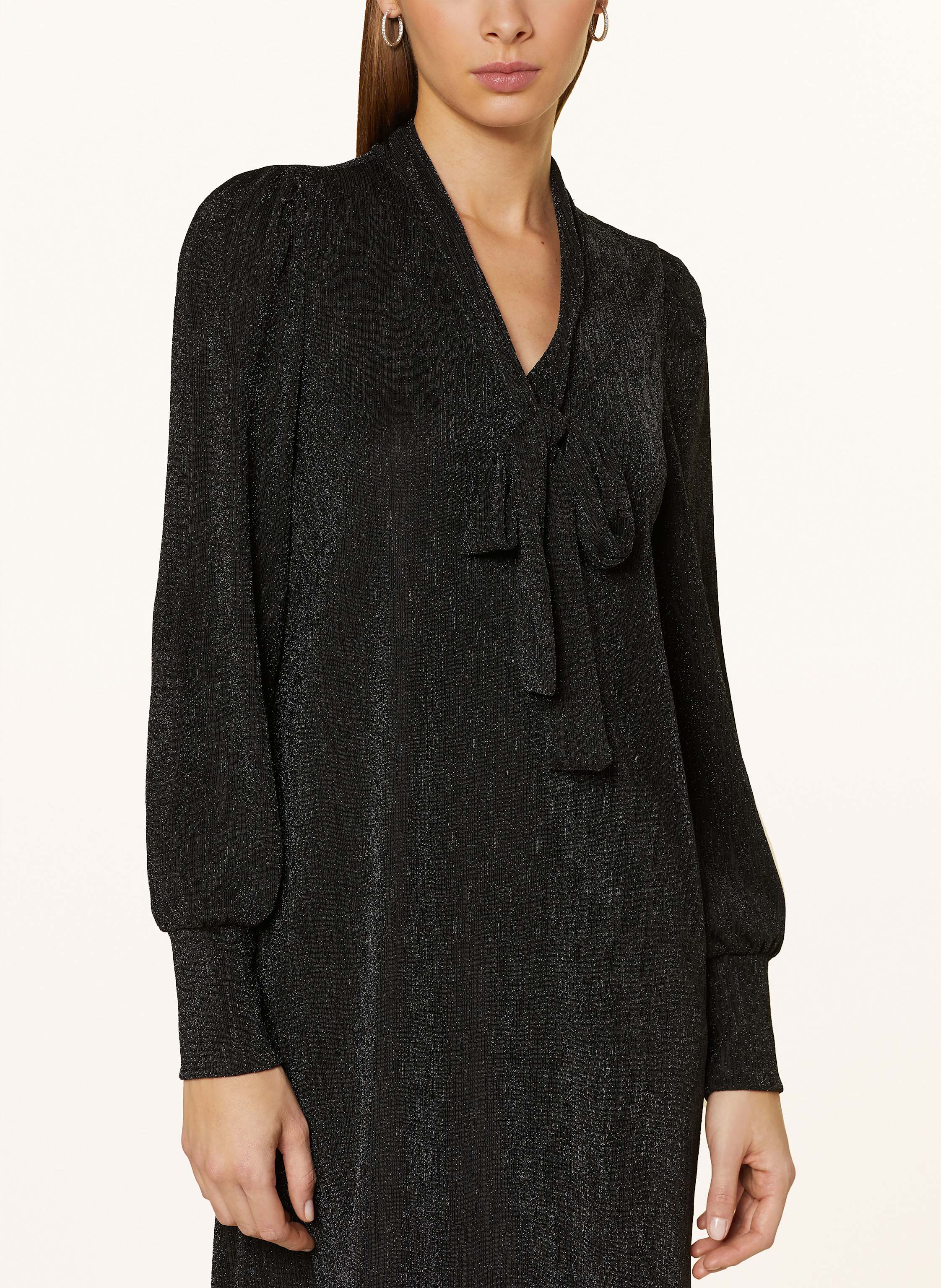 Thumbnail - Selected Femme Kleid Mit Glitzergarn schwarz