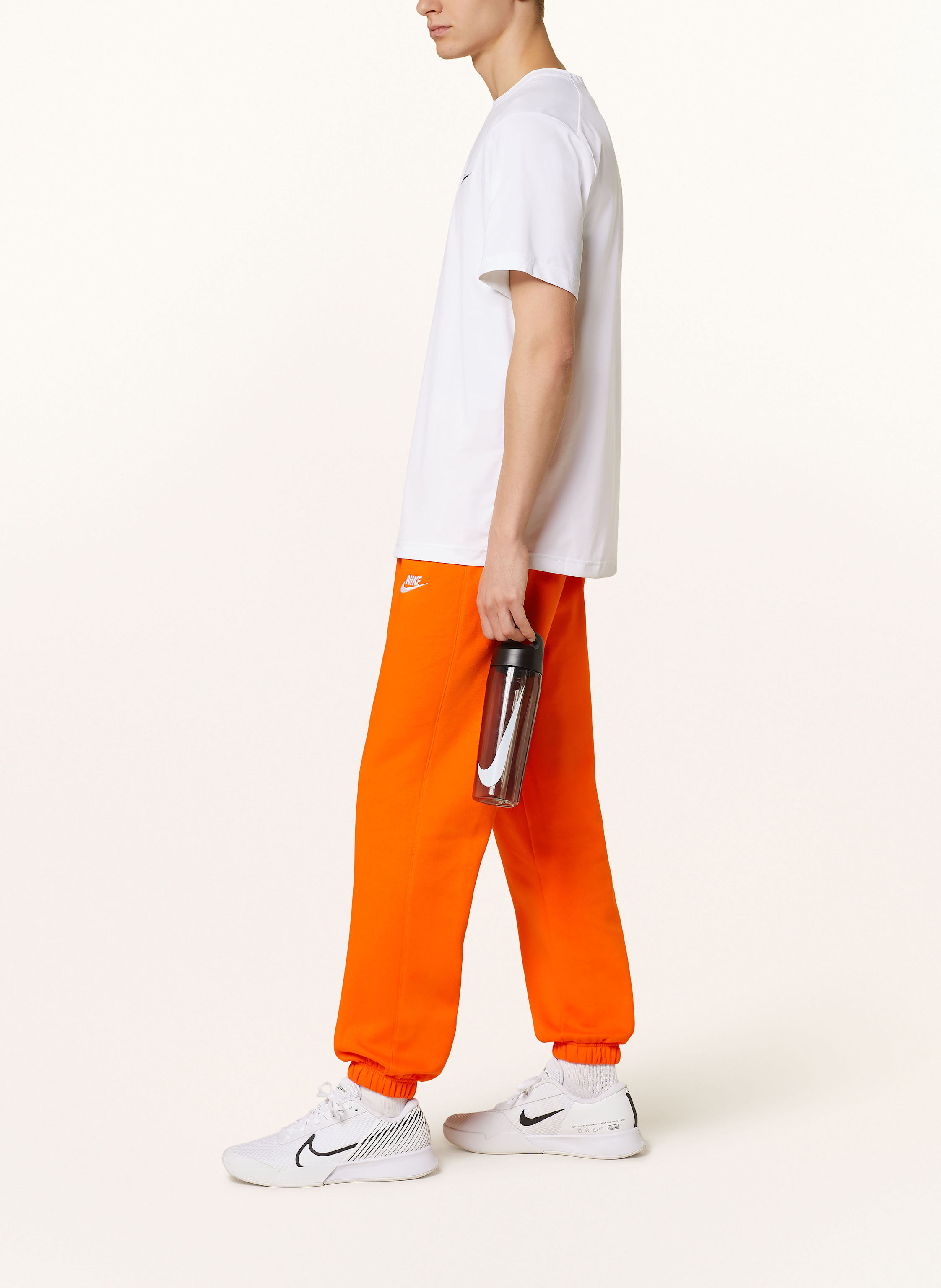 Thumbnail - Nike Sweatpants Sportswear Club orange