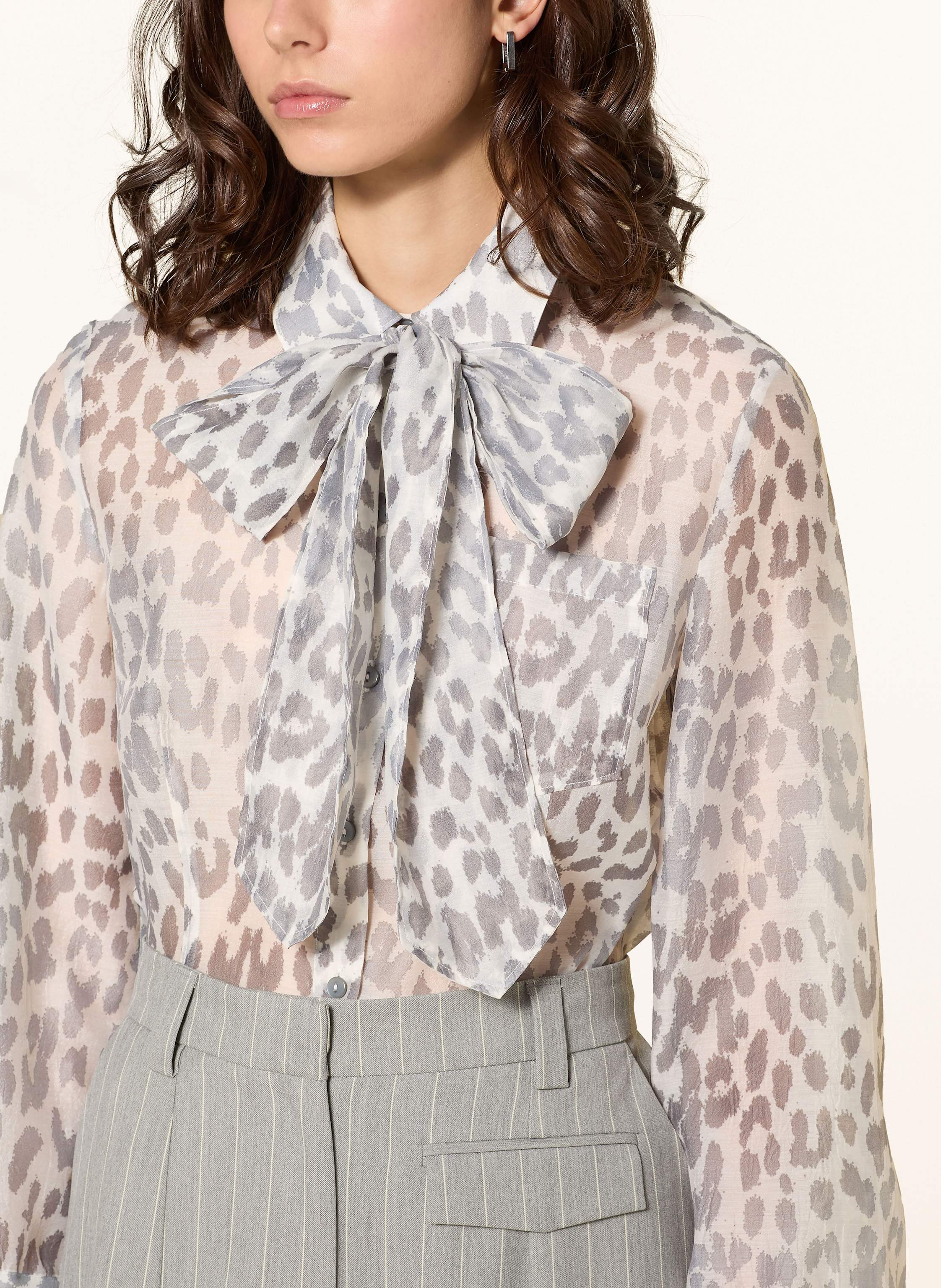 Thumbnail - Baum Und Pferdgarten Hemdbluse Miranda Mit Abnehmbarer Schluppe grau