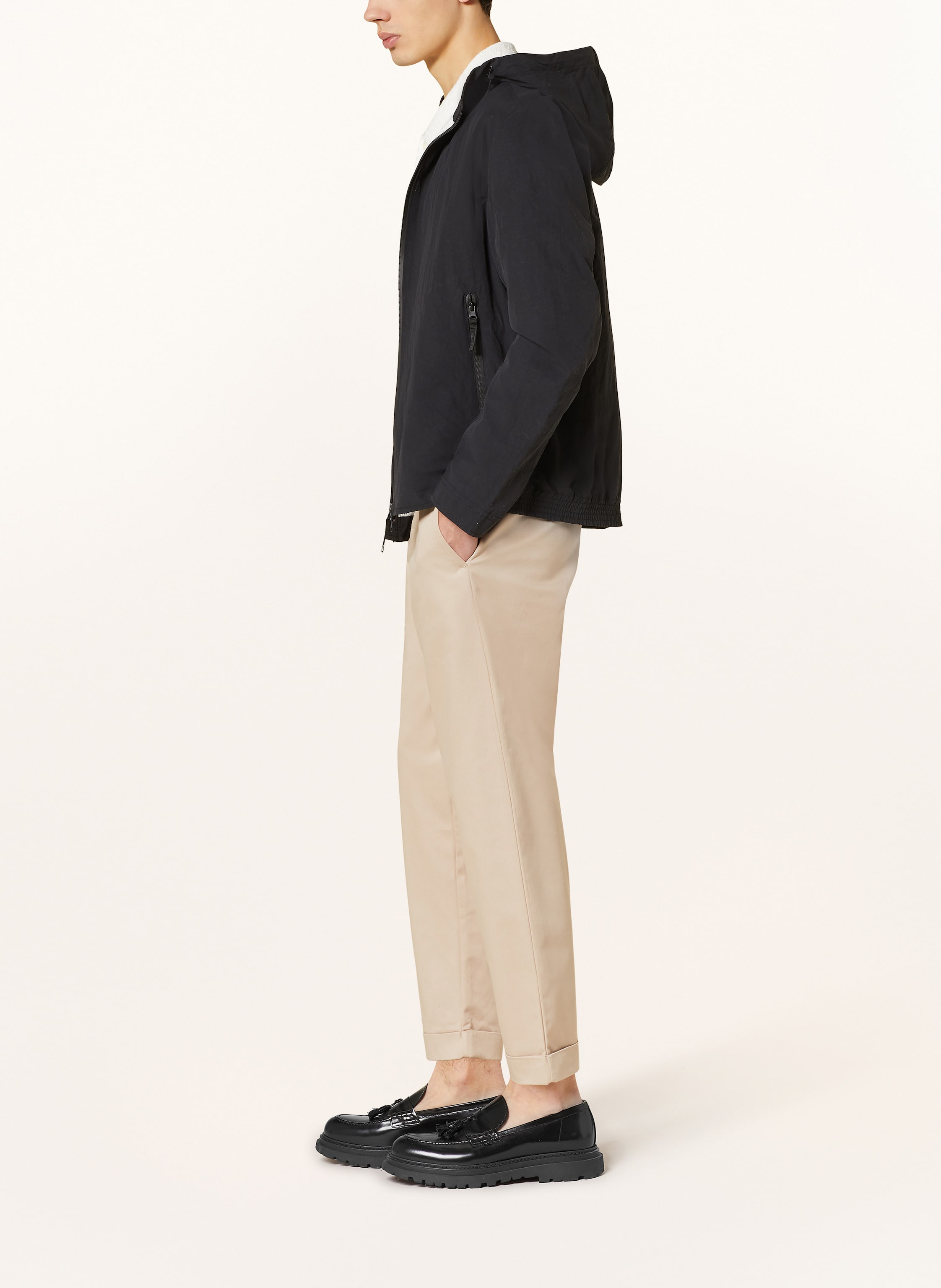 Thumbnail - Paul Jacke schwarz