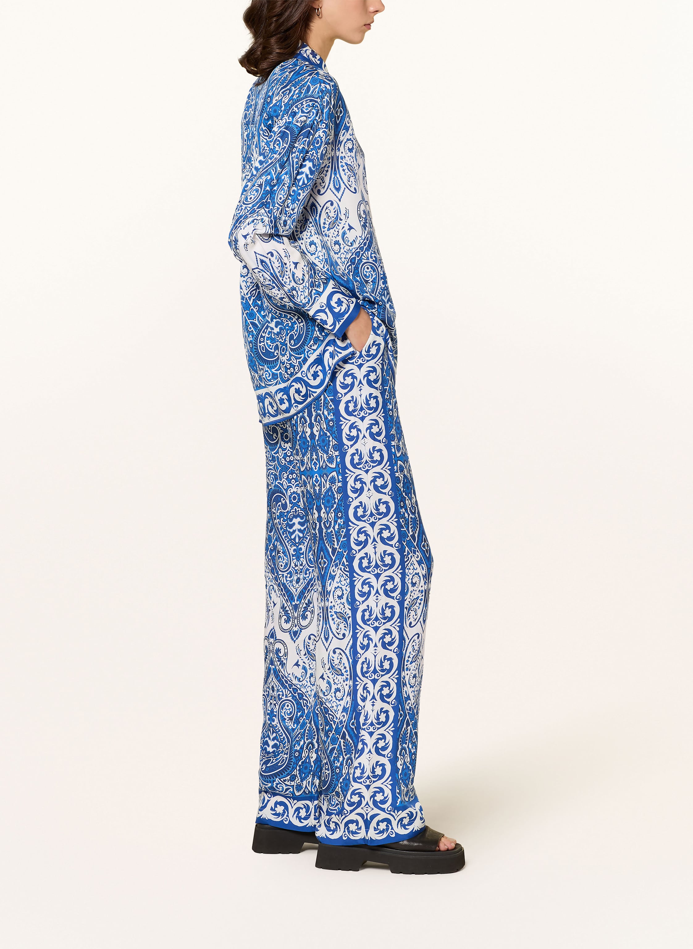 Thumbnail - Mrs & Hugs Marlenehose Mit Seide blau