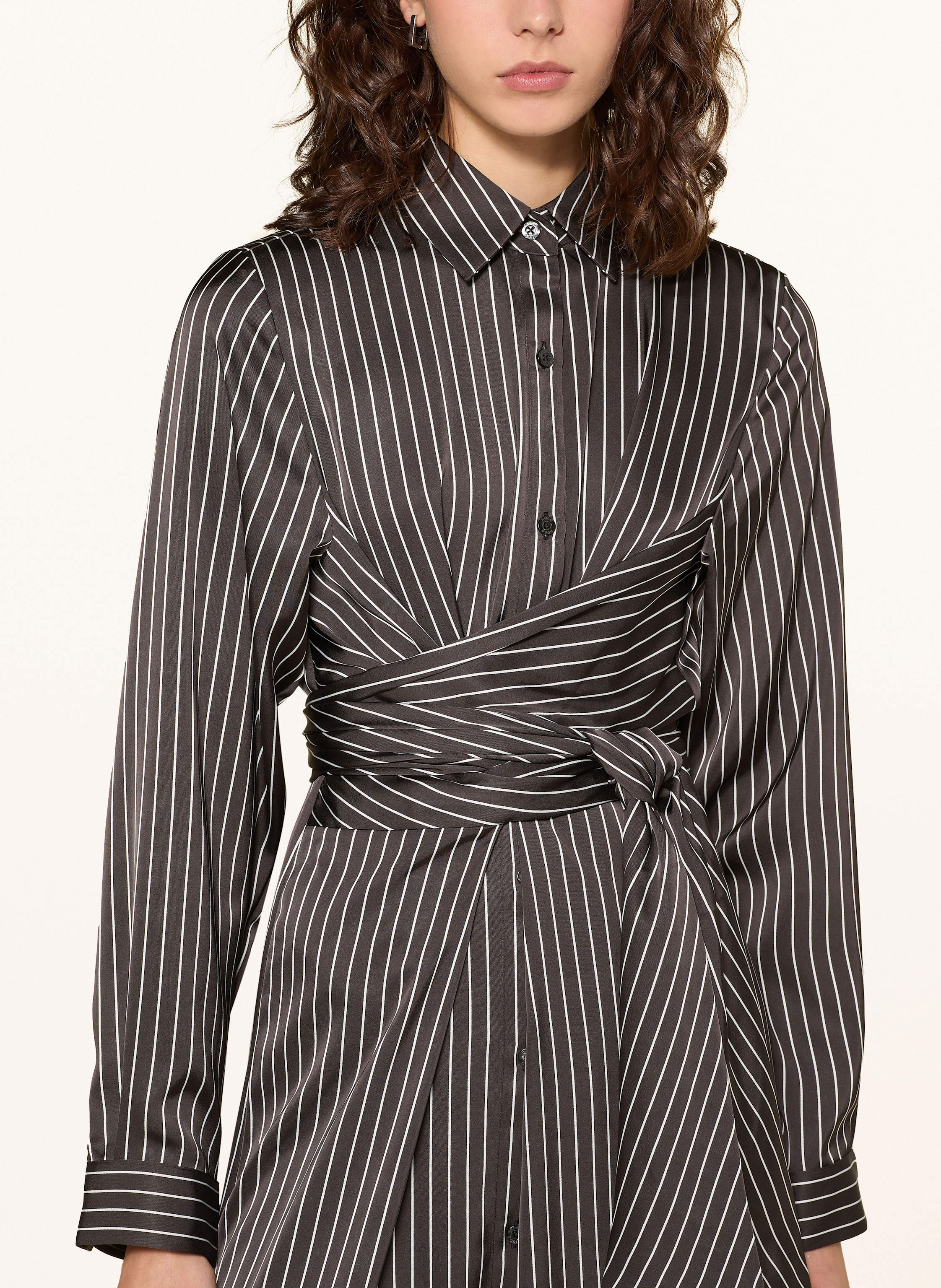 Thumbnail - Hugo Hemdblusenkleid Kathrina Aus Satin schwarz