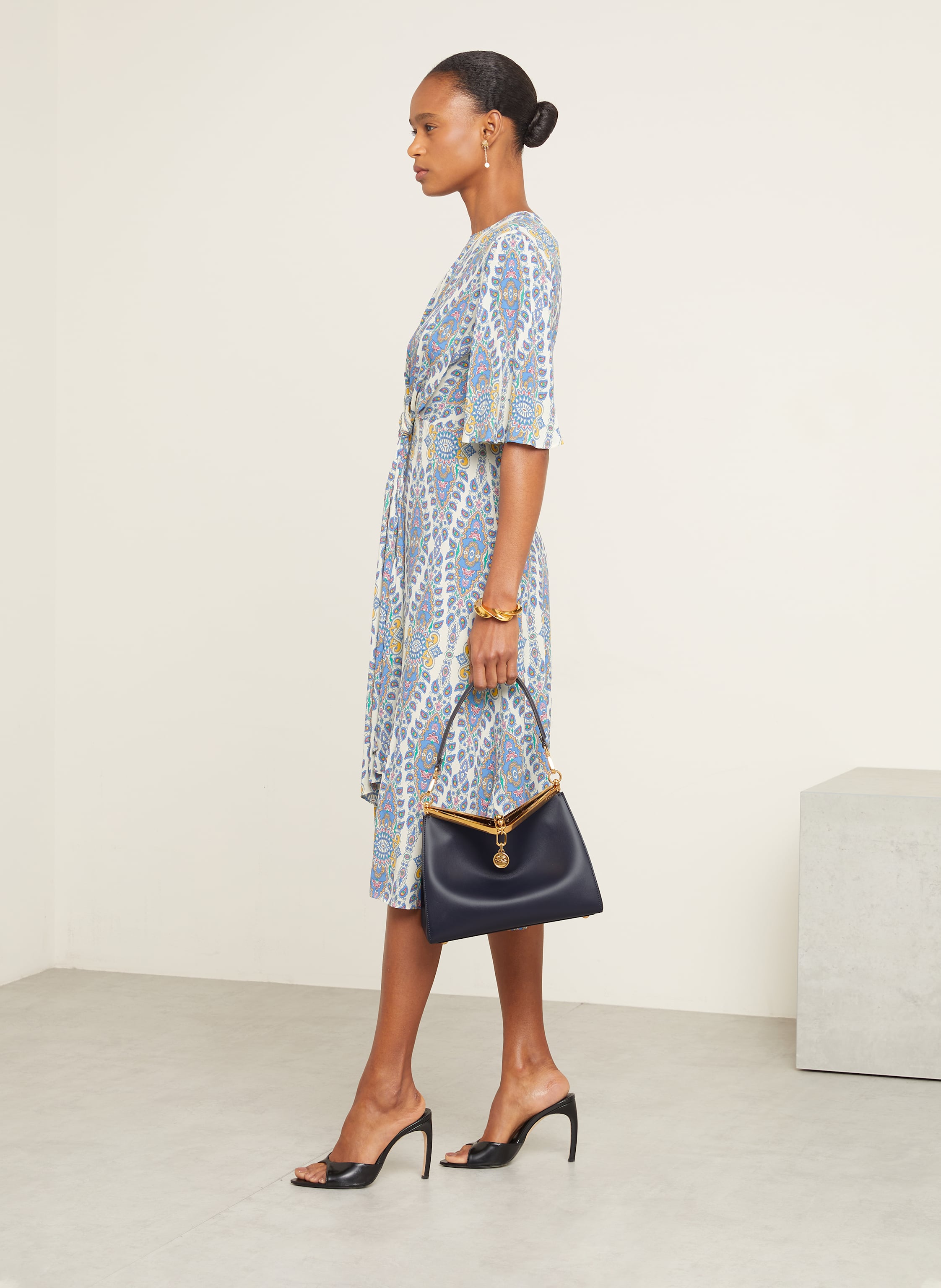 Thumbnail - Etro Kleid In Wickeloptik weiss