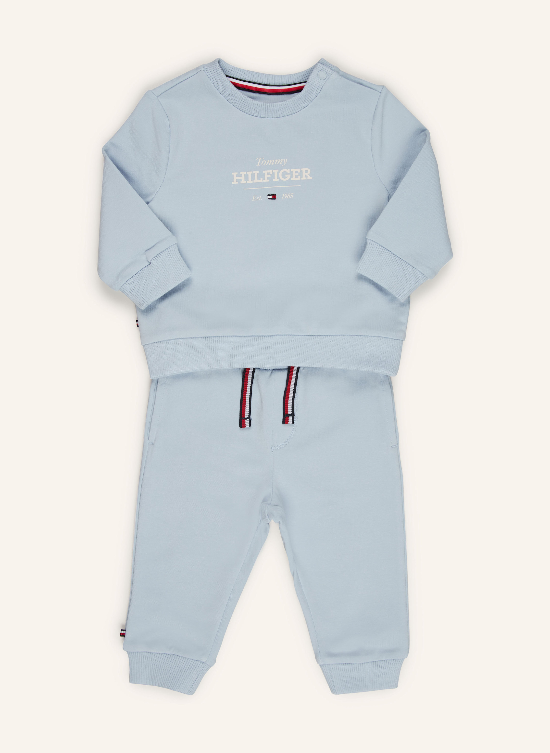 Sweats tommy online