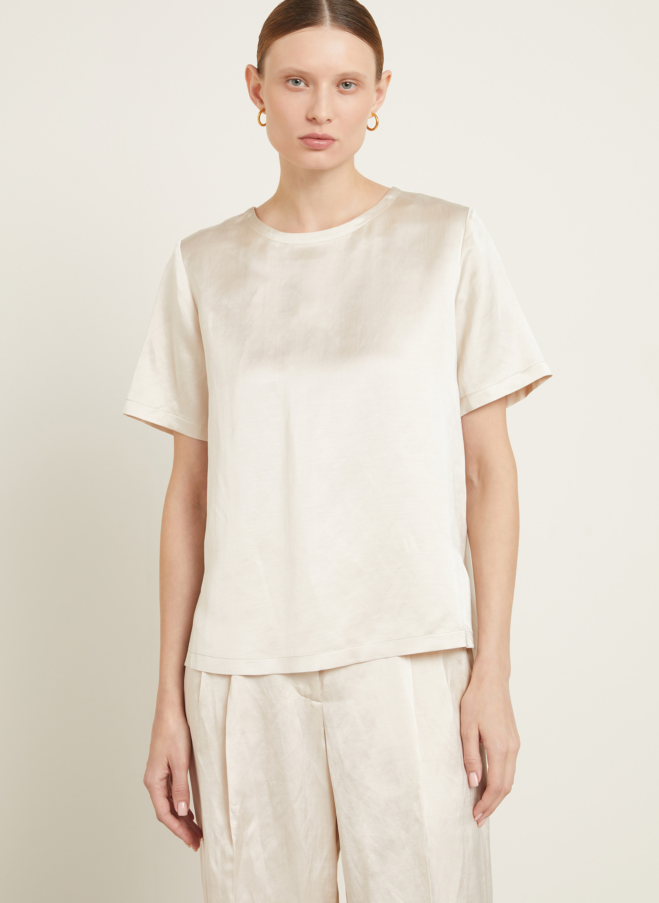 Thumbnail - Iris Von Arnim Blusenshirt Lua Aus Satin Mit Leinen beige