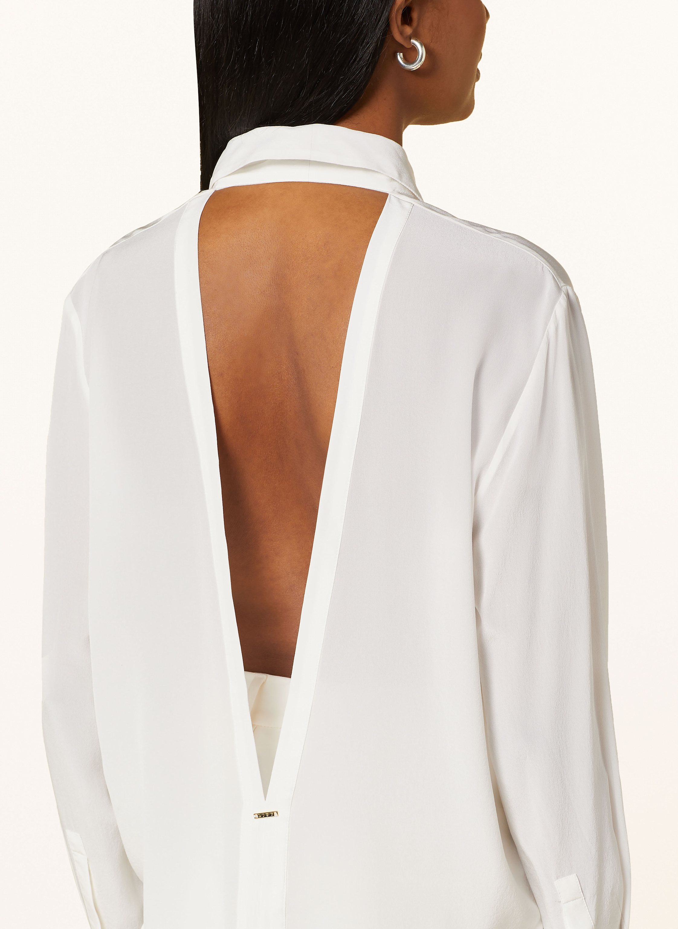 Thumbnail - Livy Lounge-Shirt Romy Aus Seide Mit Cut-Out weiss