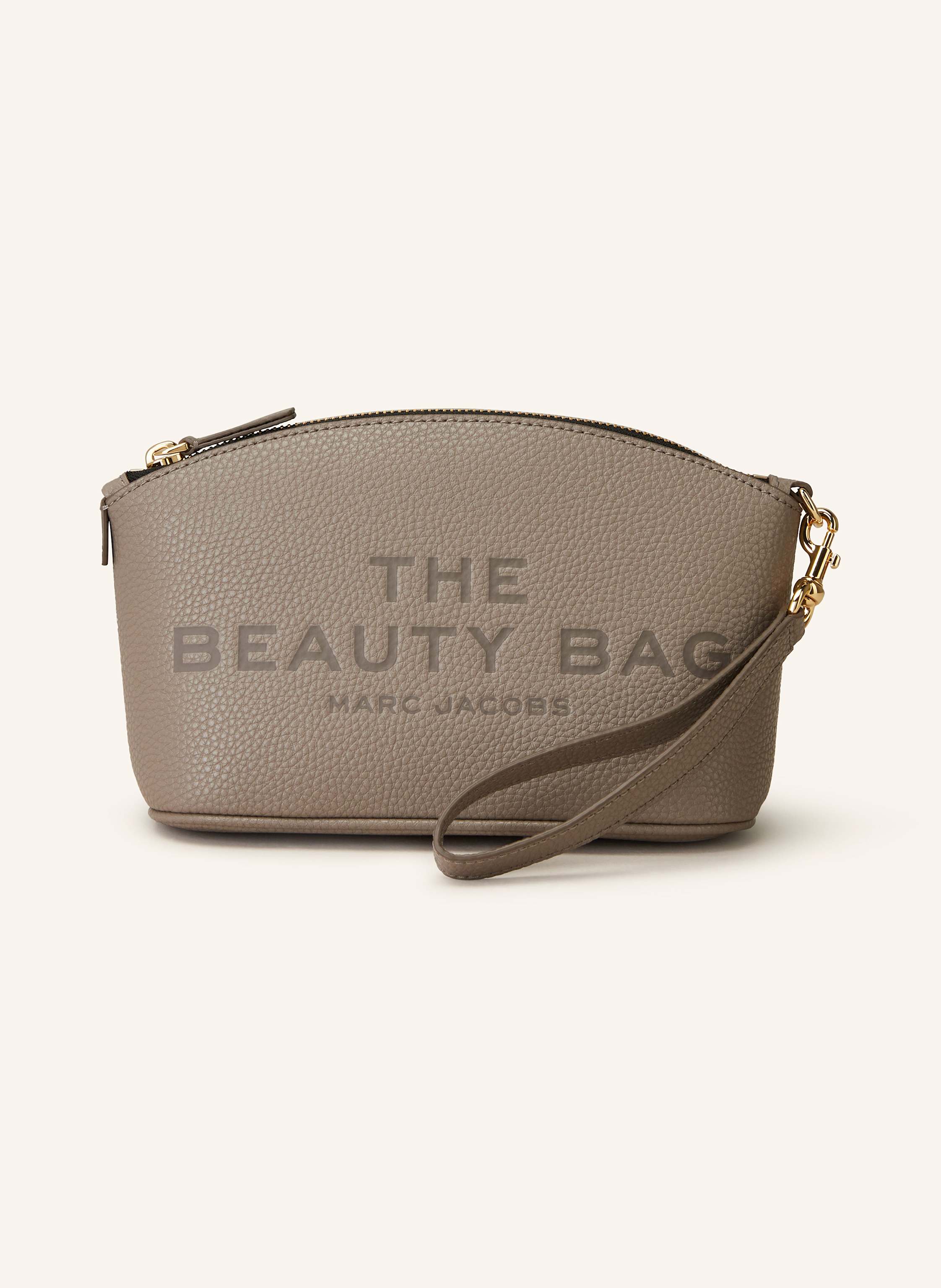 Marc Jacobs Genarbtes Leder. Schließt mit Reißverschluss. Abnehmbare Handgelenkschlaufe. Ein Hauptfach. Label-Prägung auf der Front in taupe