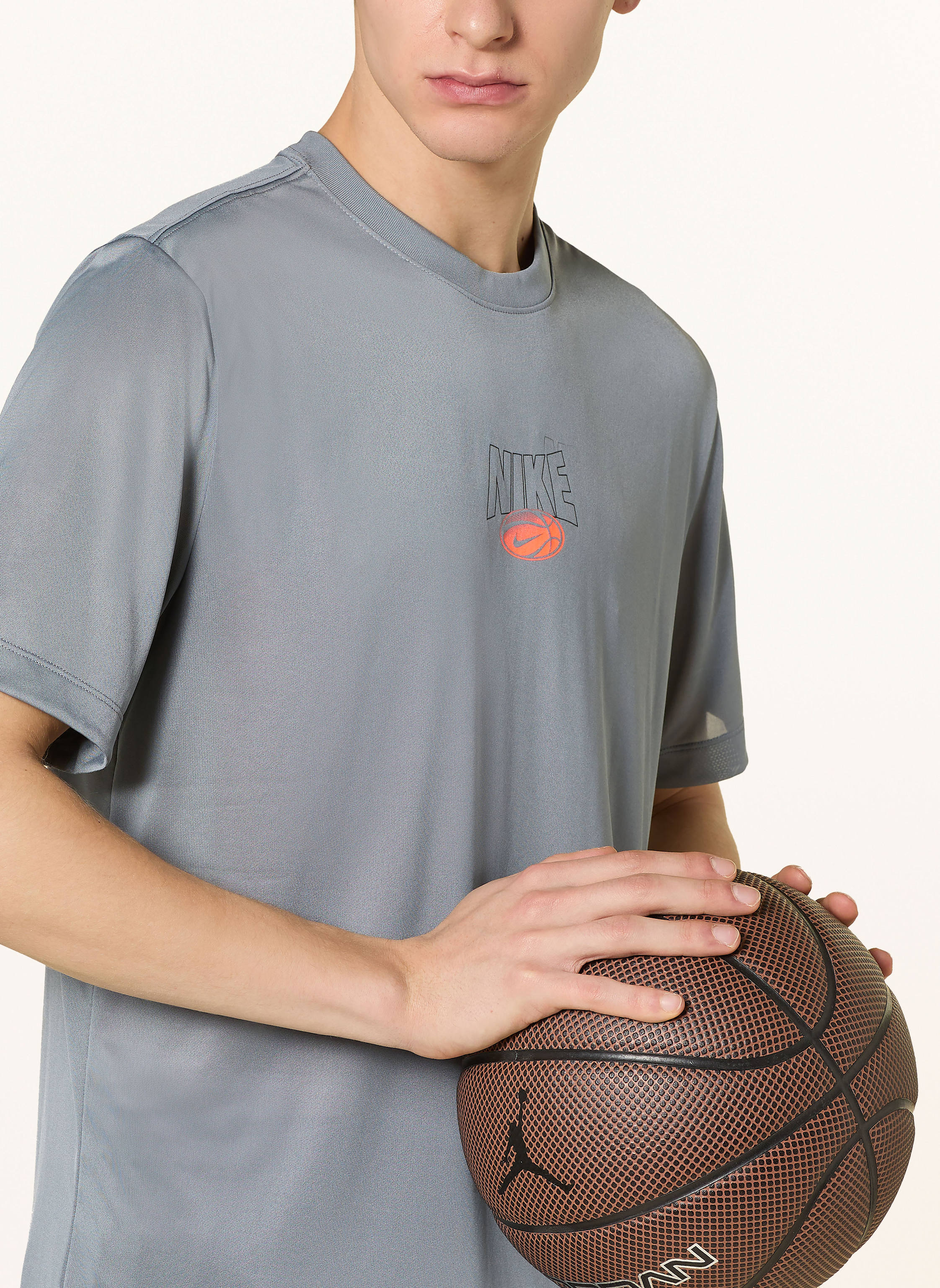 Thumbnail - Nike T-Shirt Dri-Fit grau