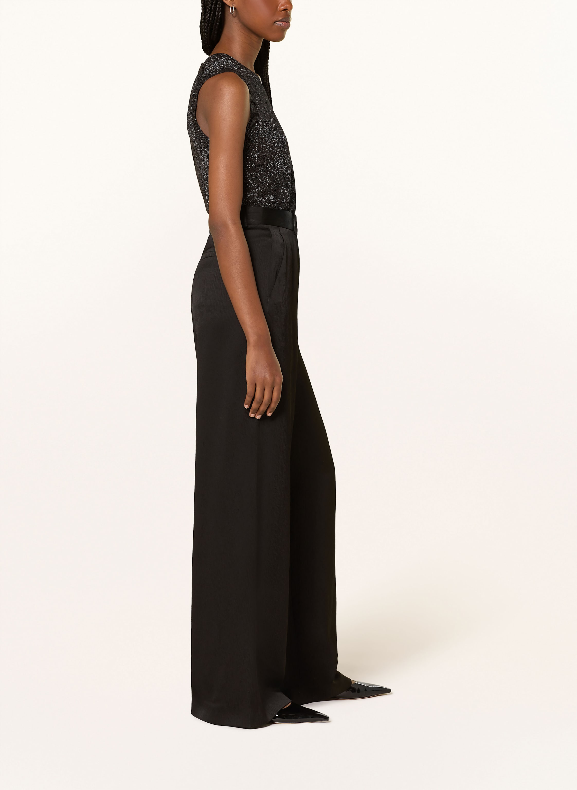 Thumbnail - Joseph Marlenehose Alana schwarz