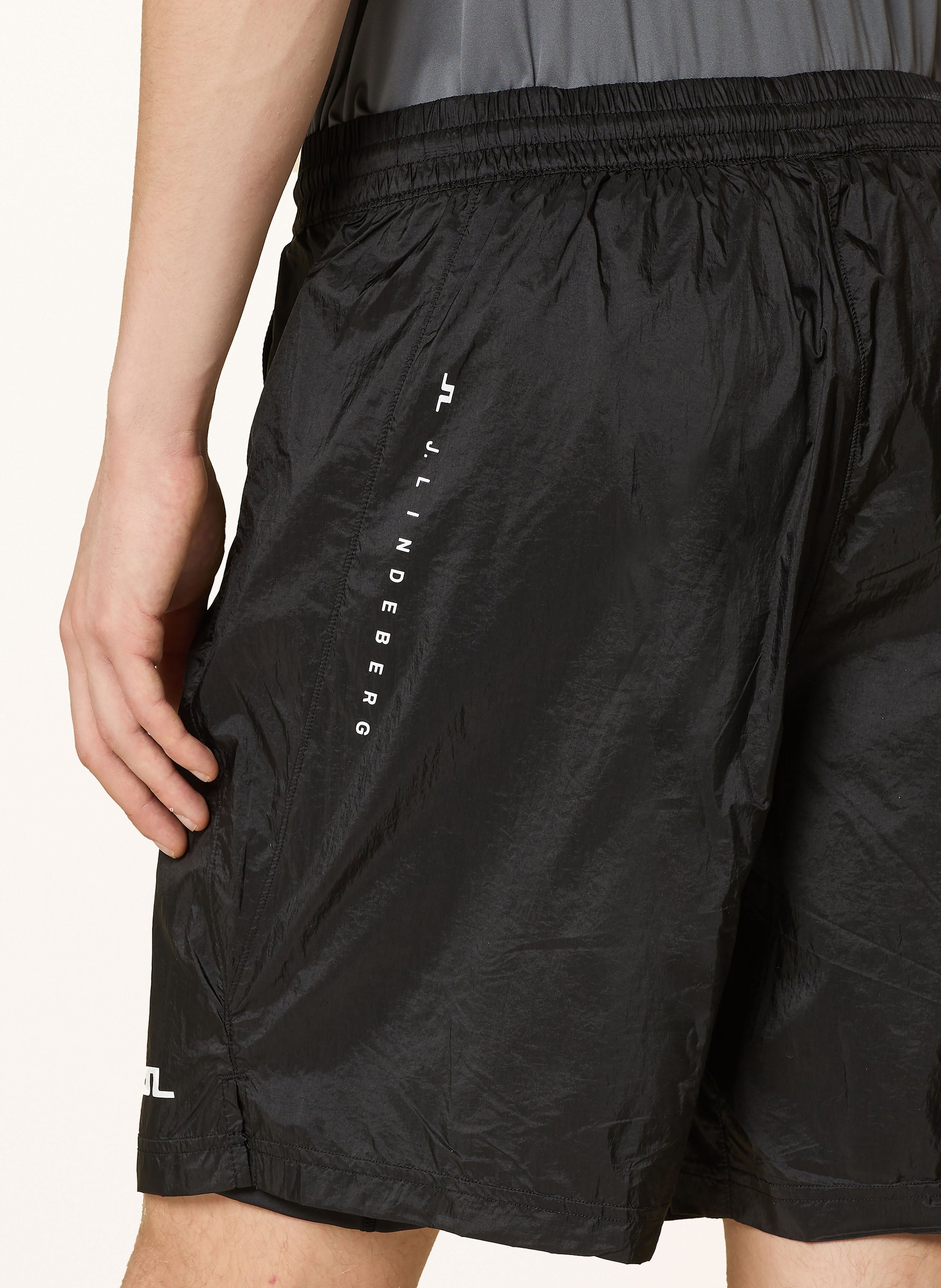 Thumbnail - J.Lindeberg 2-In-1-Tennisshorts schwarz