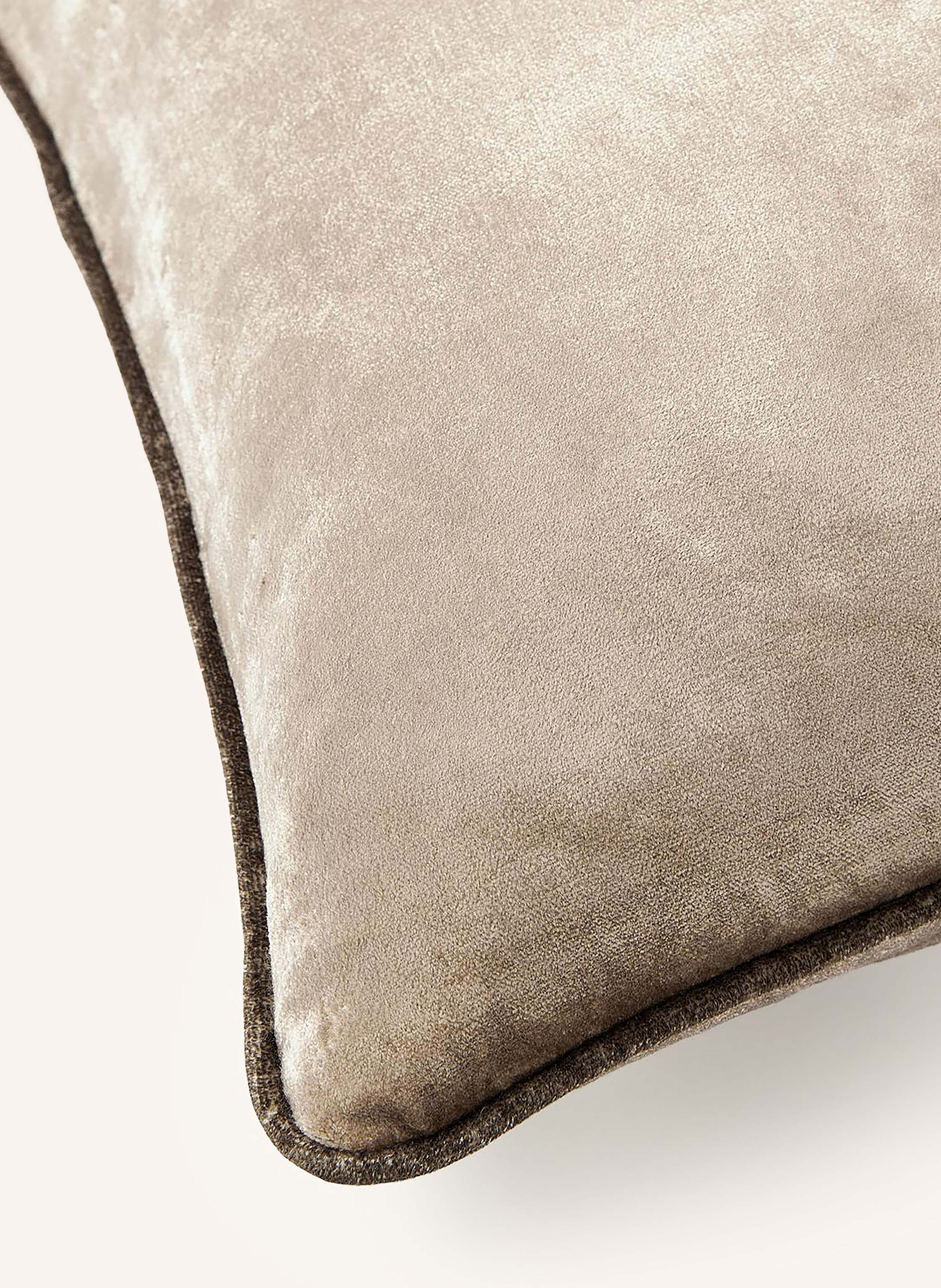 Thumbnail - Westwing Collection Dekokissenhülle Seraphina Aus Samt beige